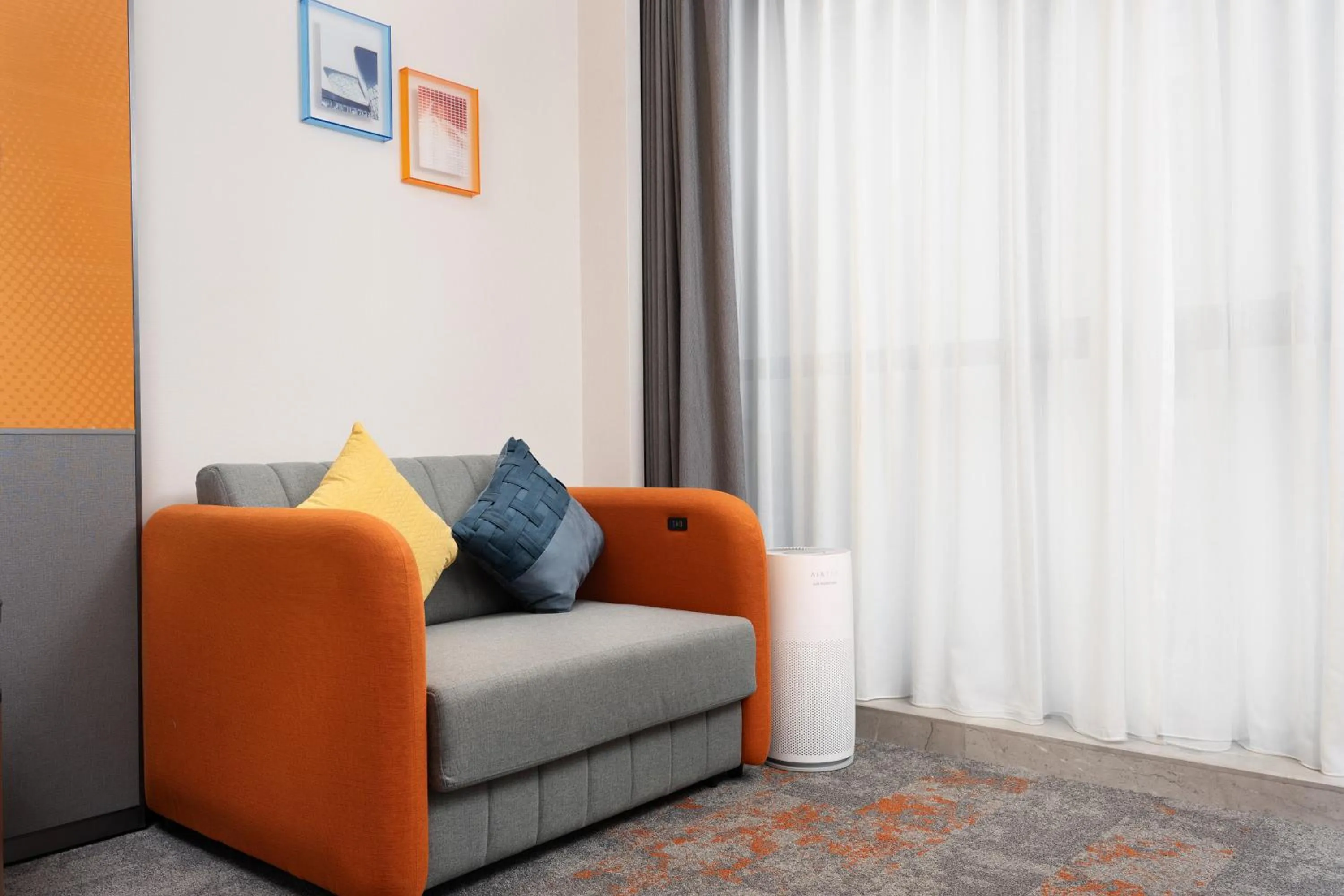 Seating area in Hampton by Hilton Guangzhou Renhe Baiyun Airport-Free Shuttle Bus During The Canton Fair