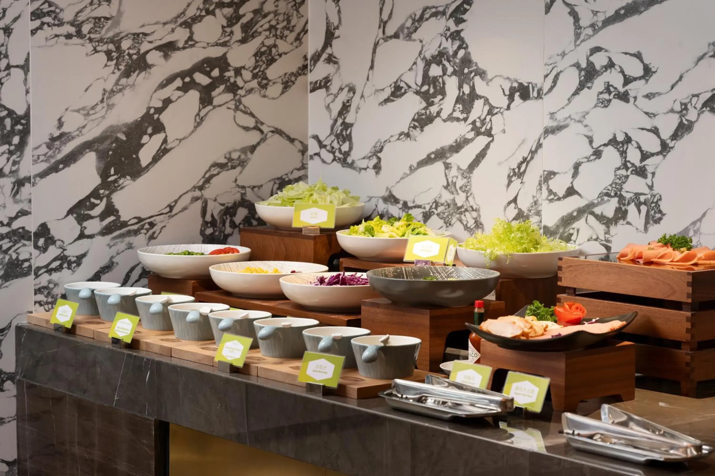 Restaurant/places to eat in Hampton by Hilton Guangzhou Renhe Baiyun Airport-Free Shuttle Bus During The Canton Fair Restaurant/places to eat in Hampton by Hilton Guangzhou Renhe Baiyun Airport-Free Shuttle Bus During The Canton Fair