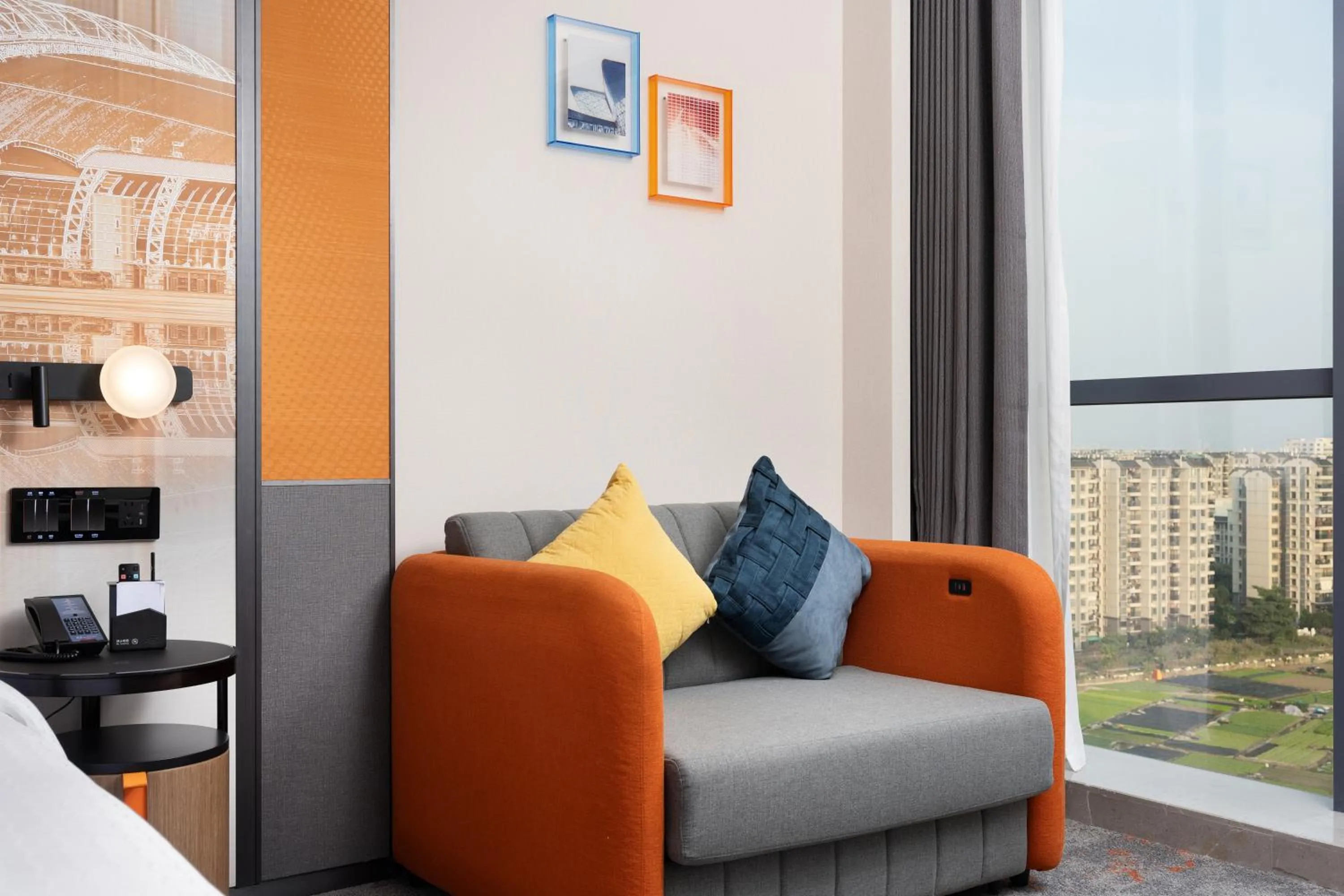 Seating area in Hampton by Hilton Guangzhou Renhe Baiyun Airport-Free Shuttle Bus During The Canton Fair