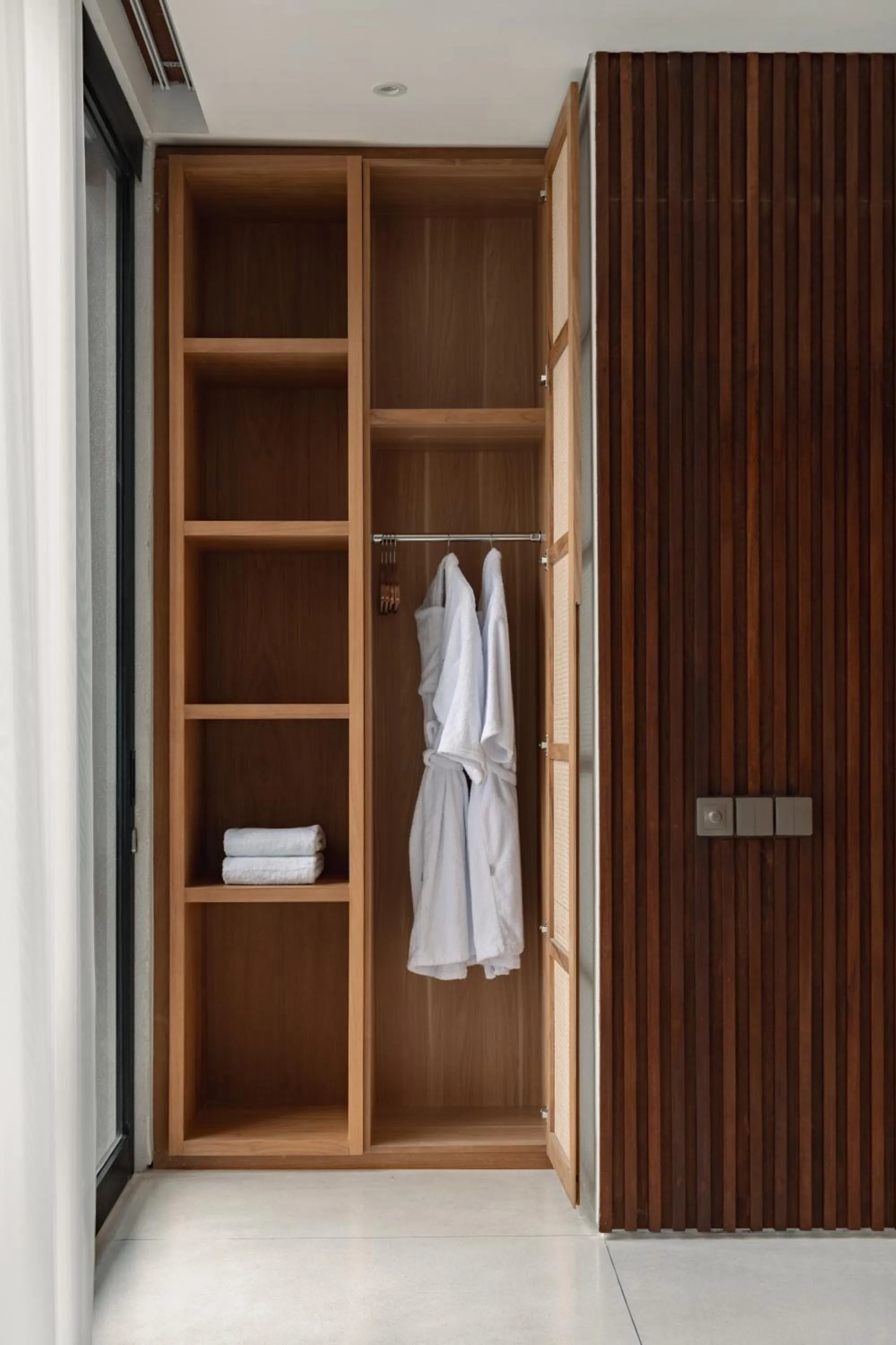 wardrobe in VOX Villas Canggu