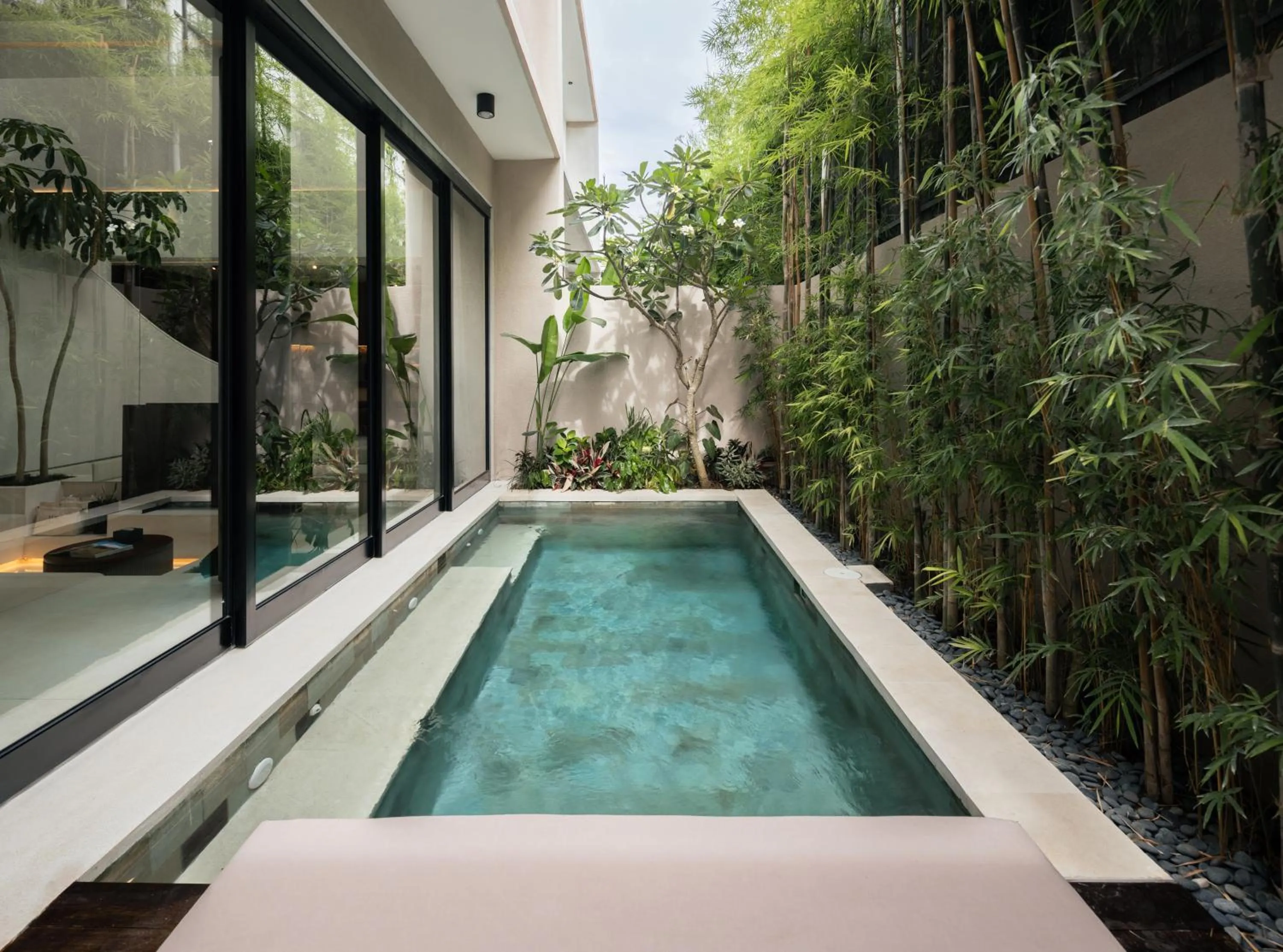 Swimming pool in VOX Villas Canggu