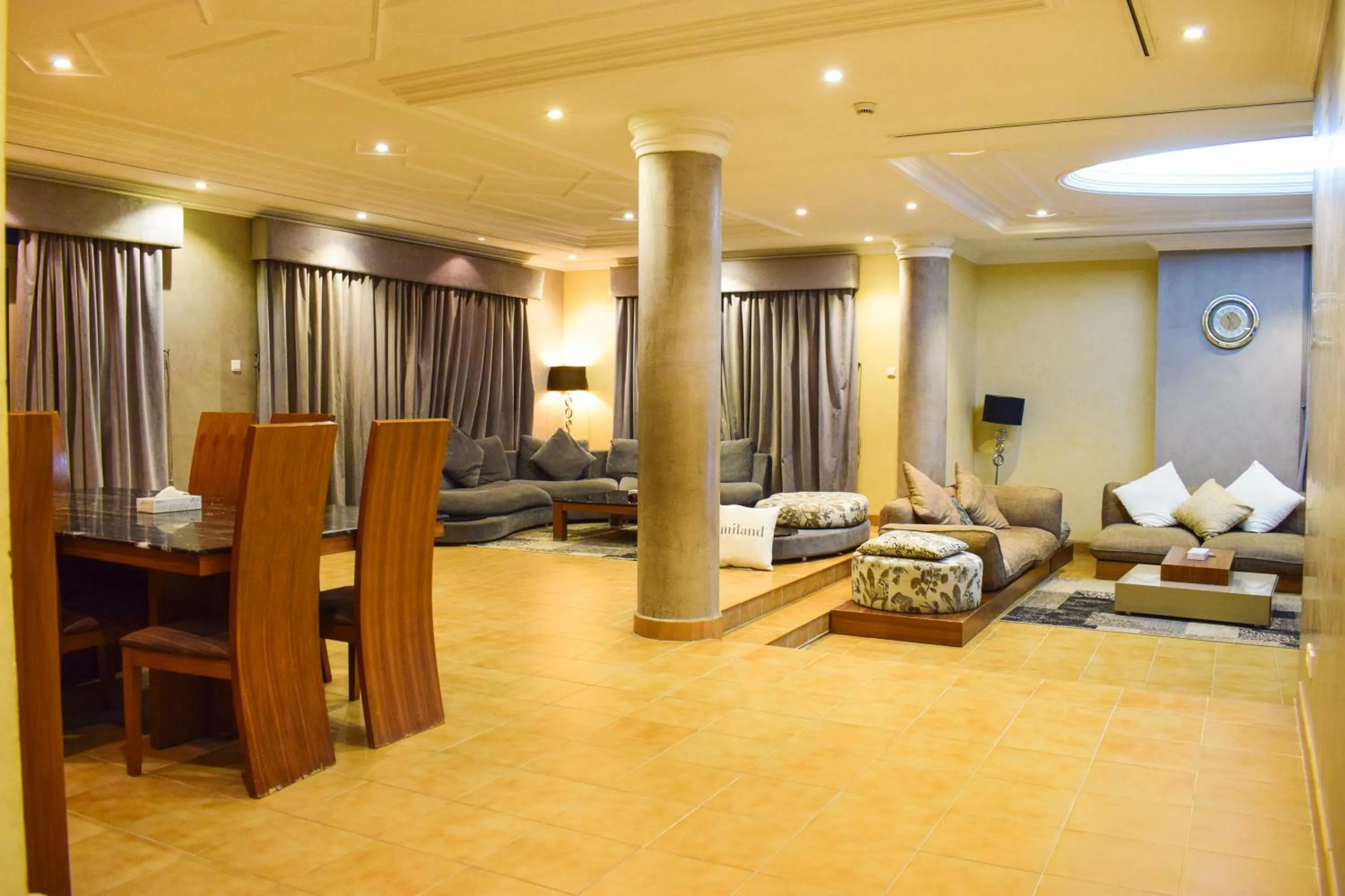 Arjan Qurtuba Served Apartments