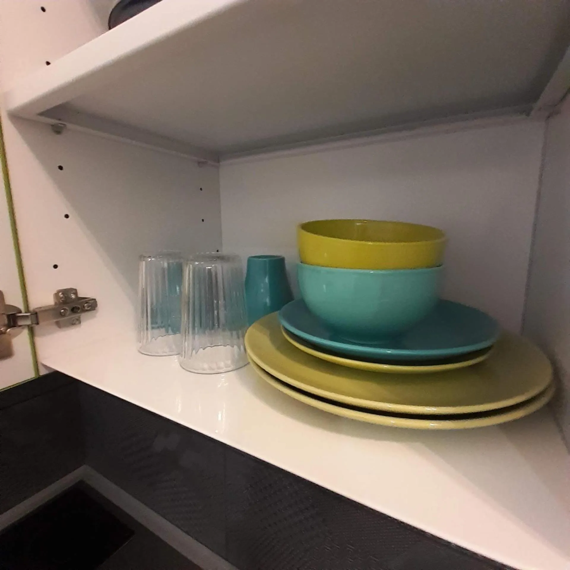 Kitchen or kitchenette in Amber Gardenview Studios Downtown