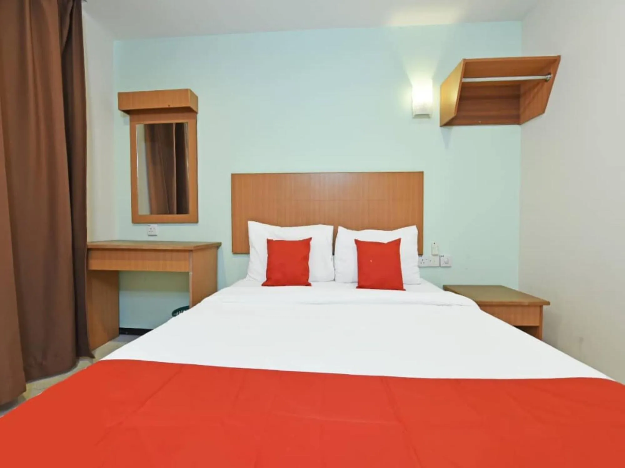 Bedroom, Bed in MRC Hotel Melaka Raya