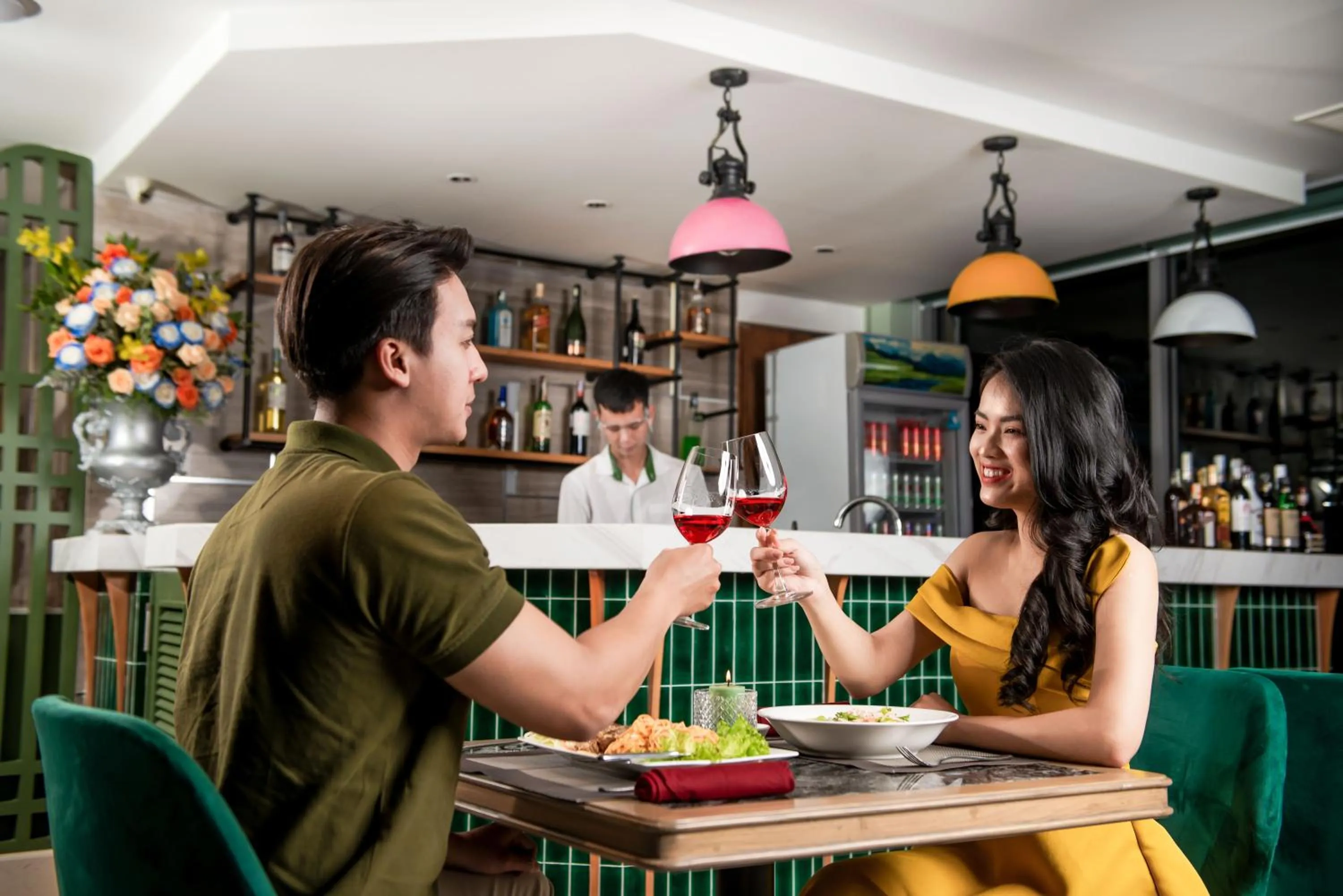 Restaurant/places to eat in Hadana Boutique Hotel Danang