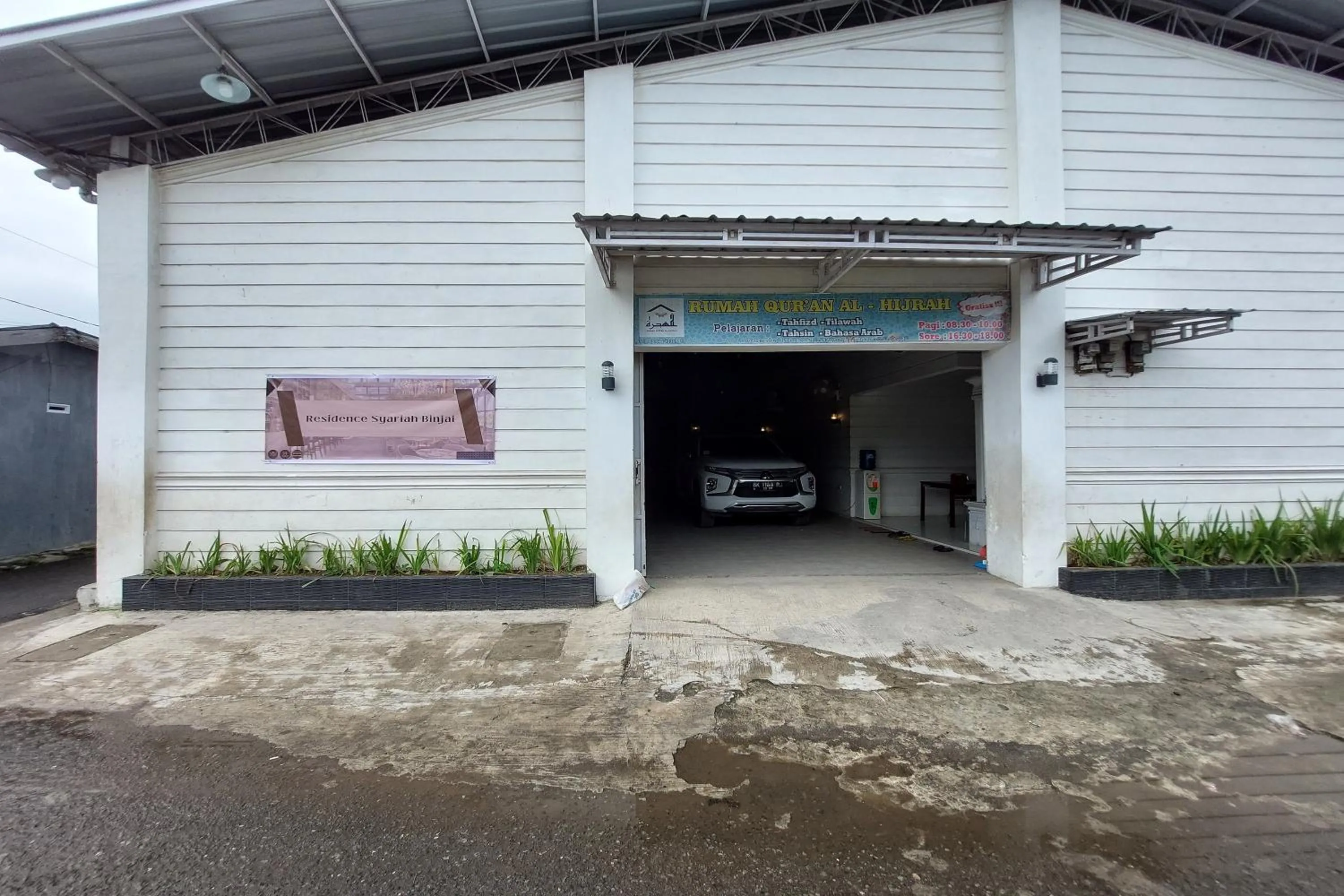 Property building in Residence Syariah