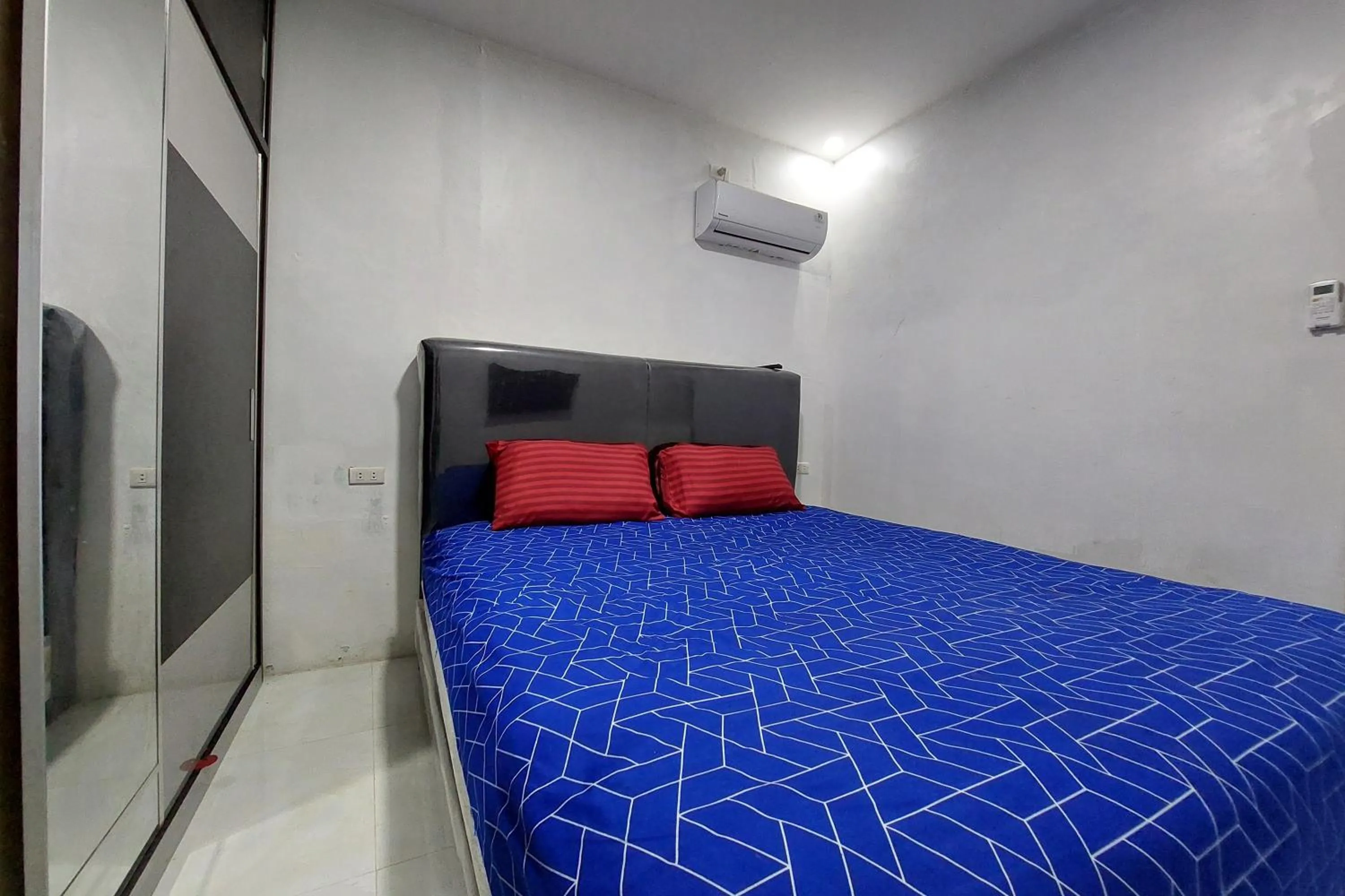 Bedroom, Bed in Residence Syariah