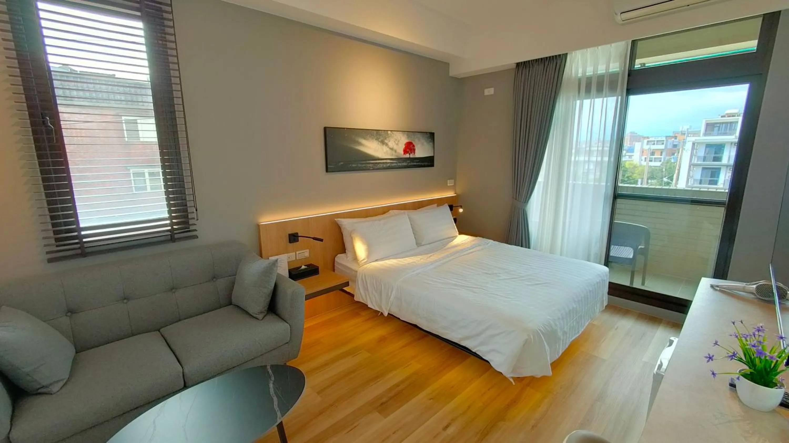 Riverbank Villa ll