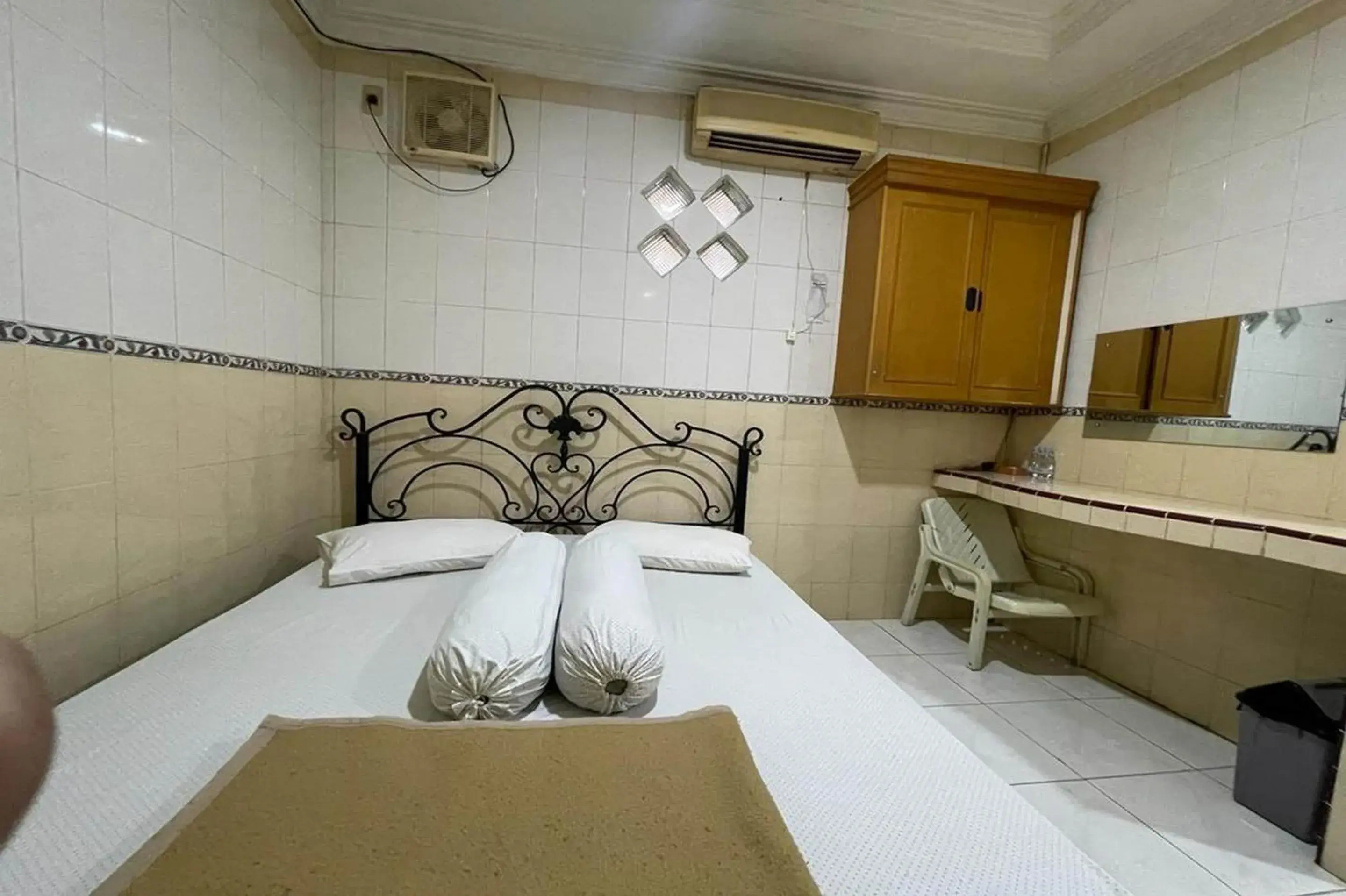 Bedroom, Bed in Hotel O Homestay Pakmuklis Syariah 2 Near Taman Mini Lhokseumawe Bedroom, Bed in Hotel O Homestay Pakmuklis Syariah 2 Near Taman Mini Lhokseumawe