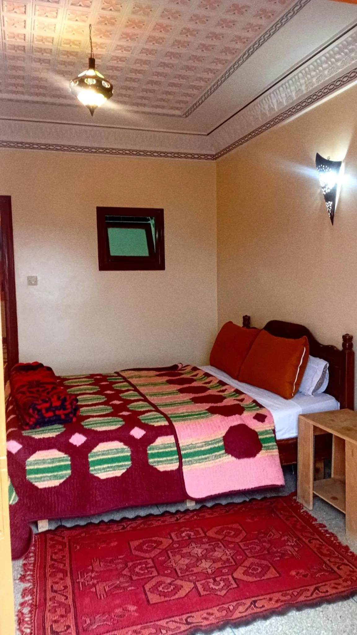 Bed in Hotel Almanader