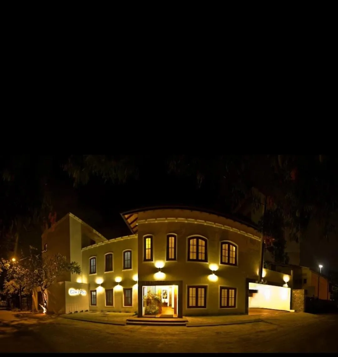 Property Building in Ellen's Place