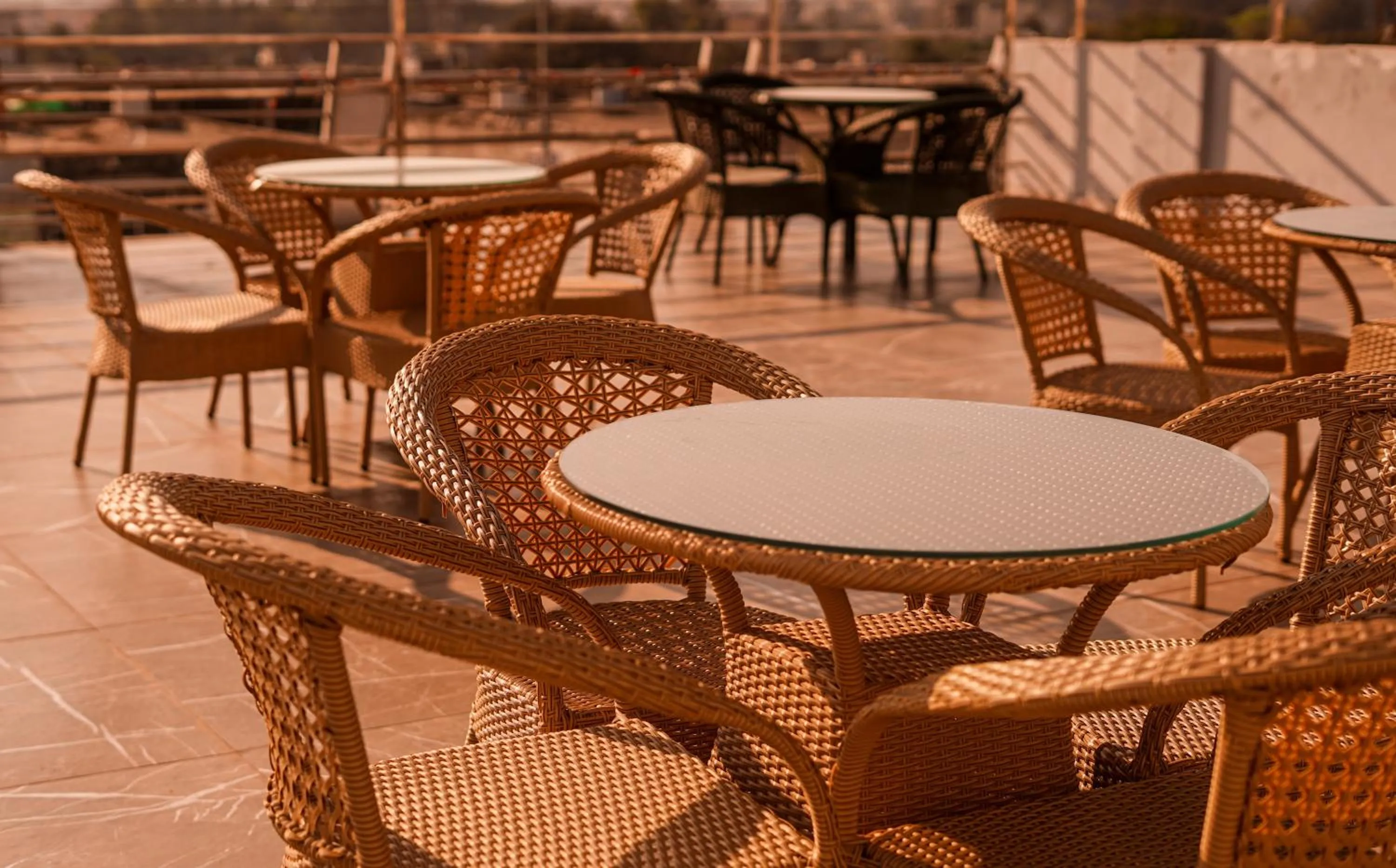 Restaurant/places to eat in Hotel Northwind Mohali