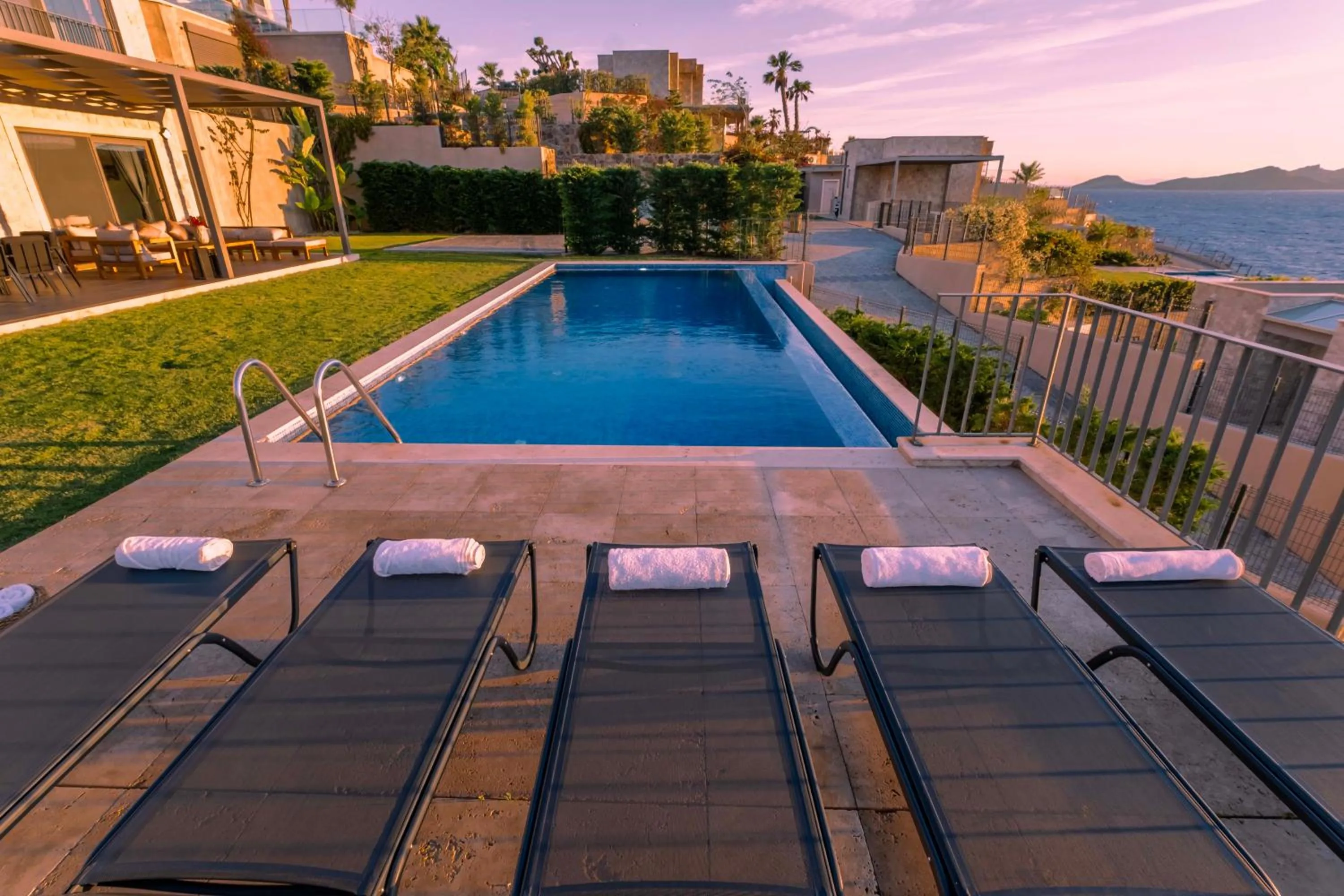 Garden in Bovilla Hotel Salt Yalıkavak