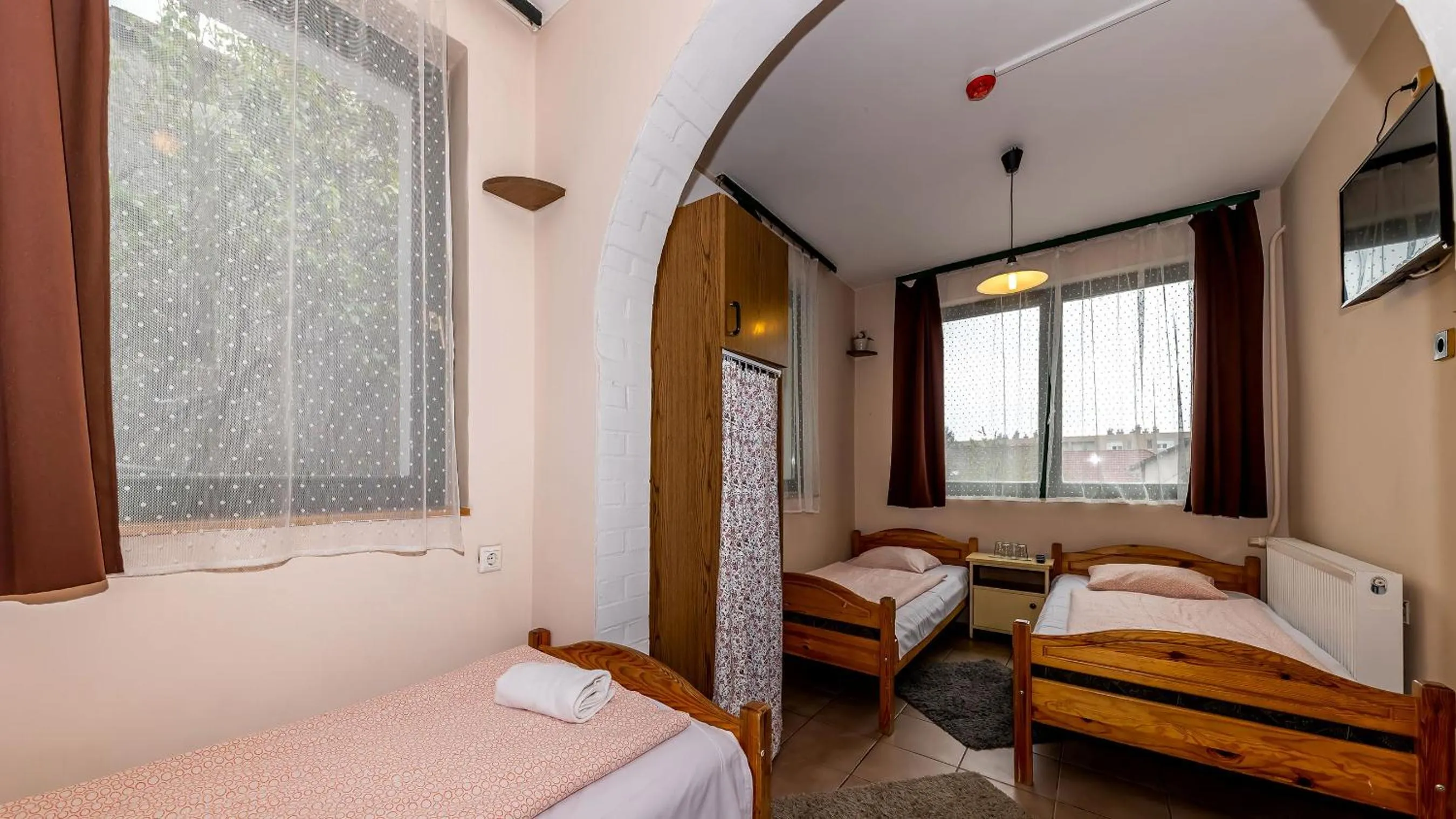 Photo of the whole room in Csillagtúra Panzió