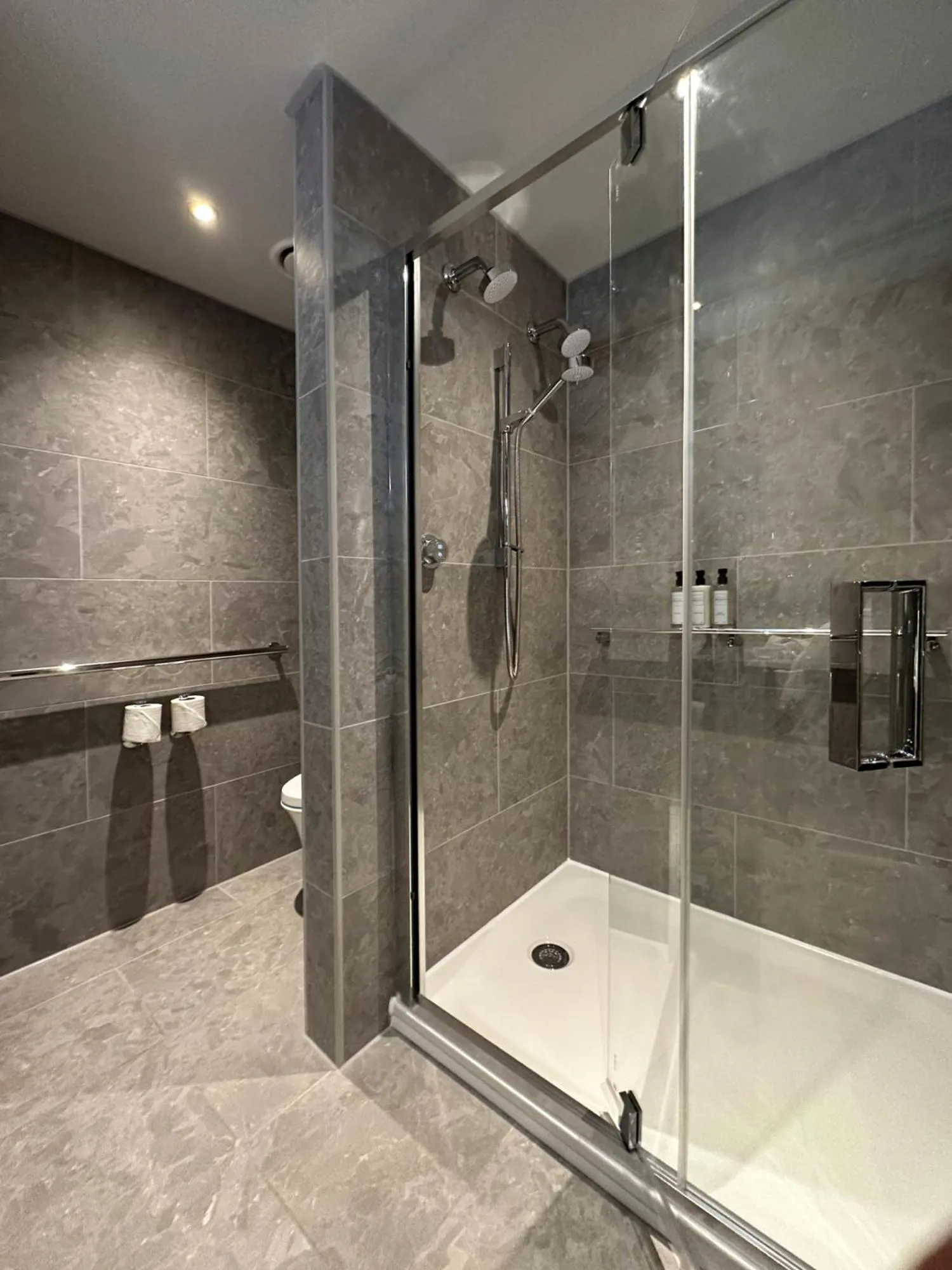 Shower in Old Course Hotel St Andrews