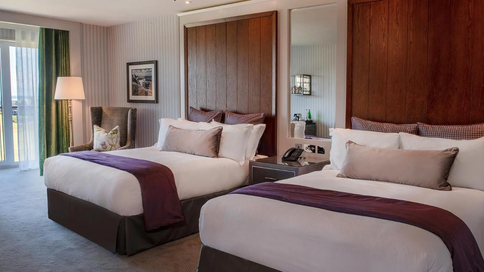 Bedroom, Bed in Old Course Hotel St Andrews