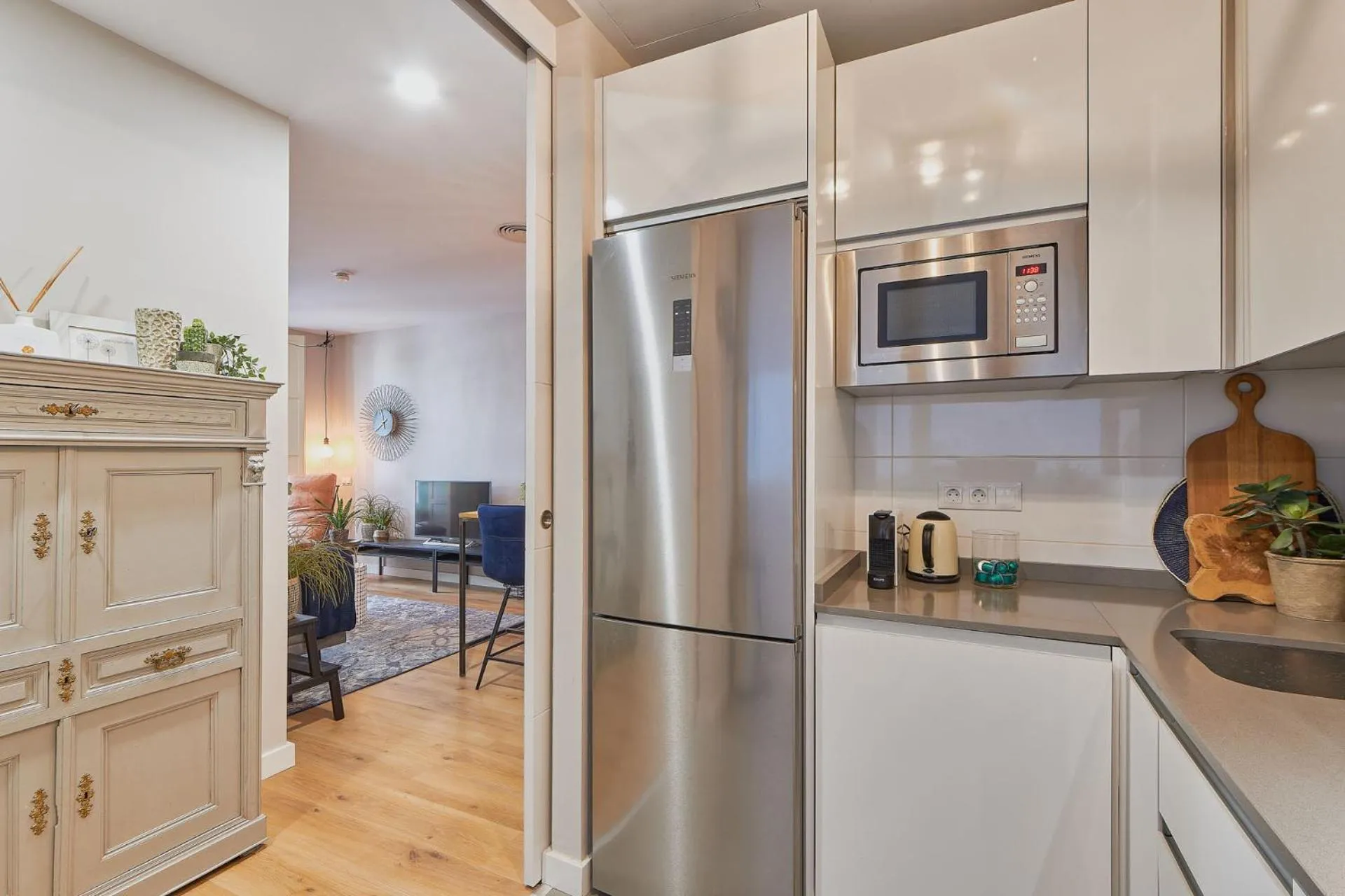 Kitchen or kitchenette in Somera Apartment in Malaga by Solaga Holiday Homes