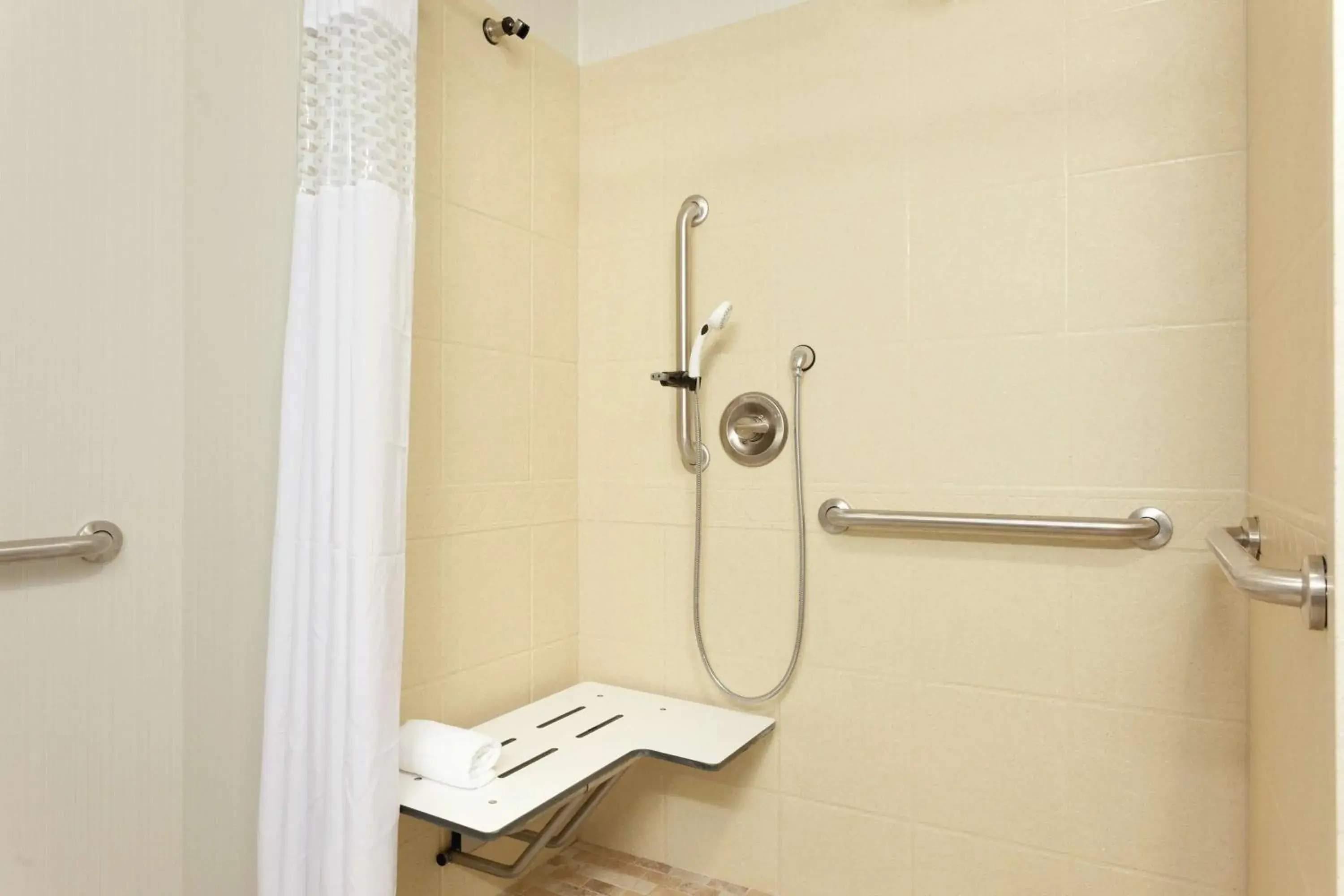 Bathroom in Hampton Inn & Suites Philadelphia Montgomeryville Bathroom in Hampton Inn & Suites Philadelphia Montgomeryville