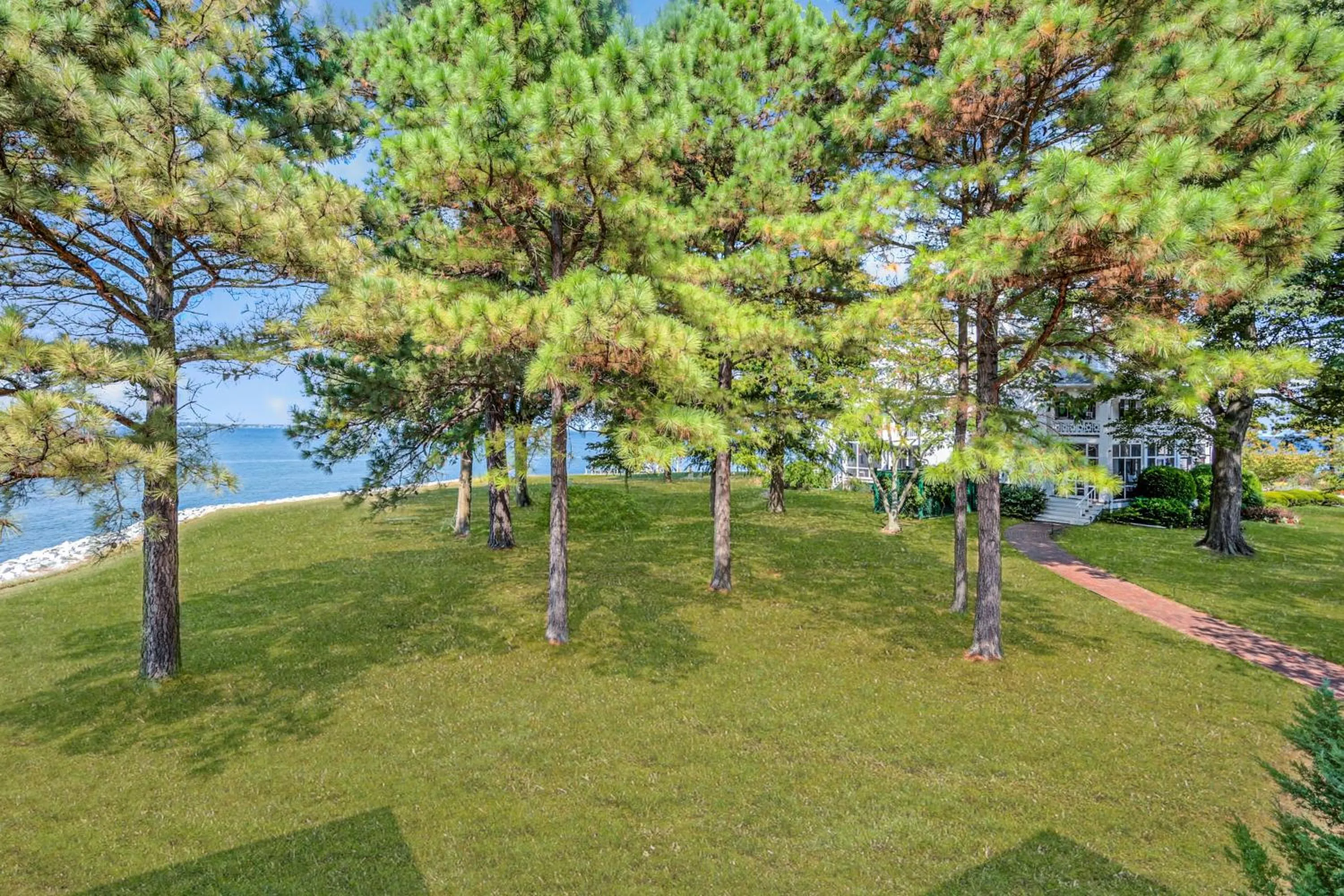Wades Point Inn on the Bay