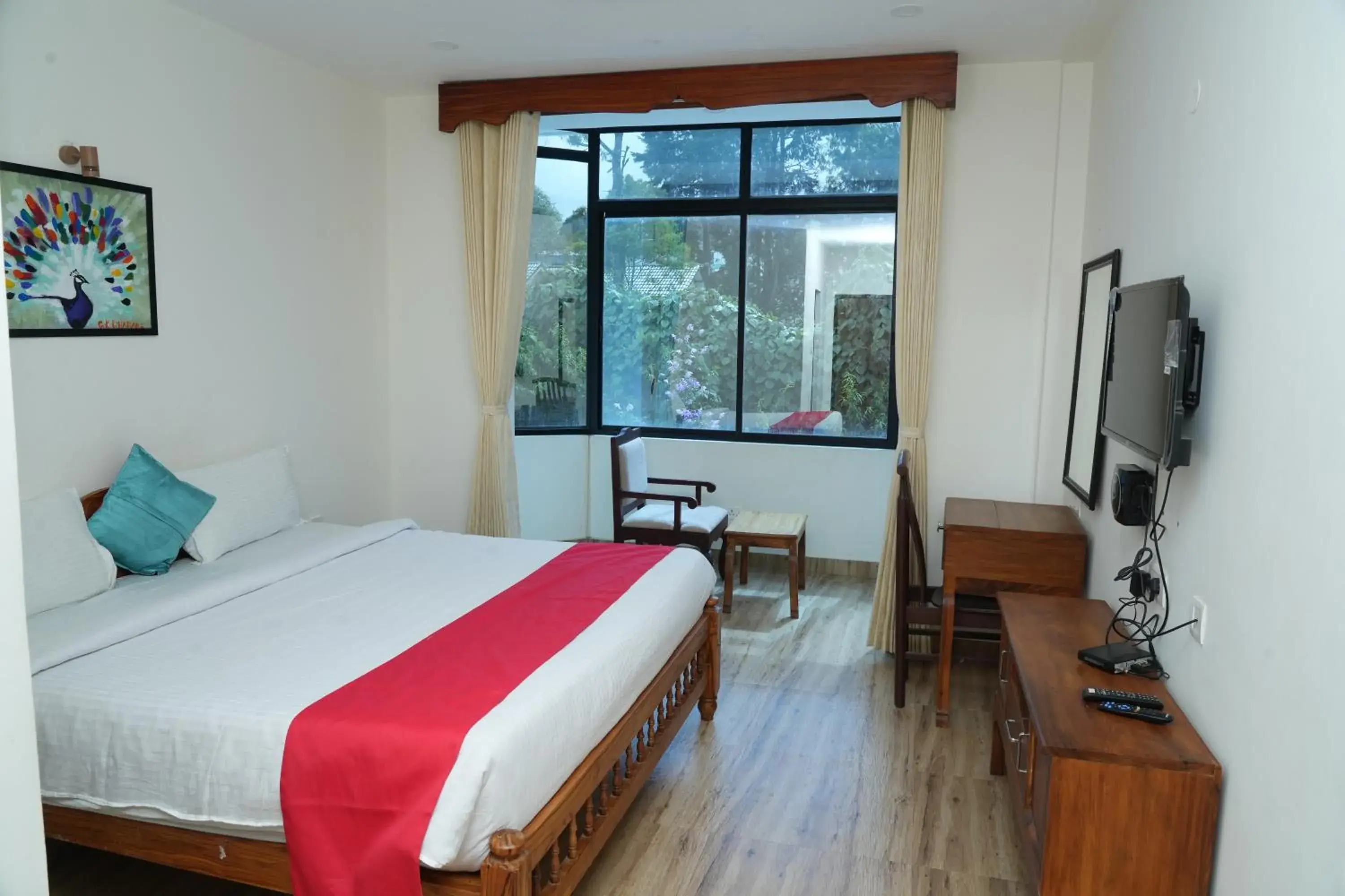 Deluxe Double Room in Hotel Vetrivel by Brown Tree Deluxe Double Room in Hotel Vetrivel by Brown Tree