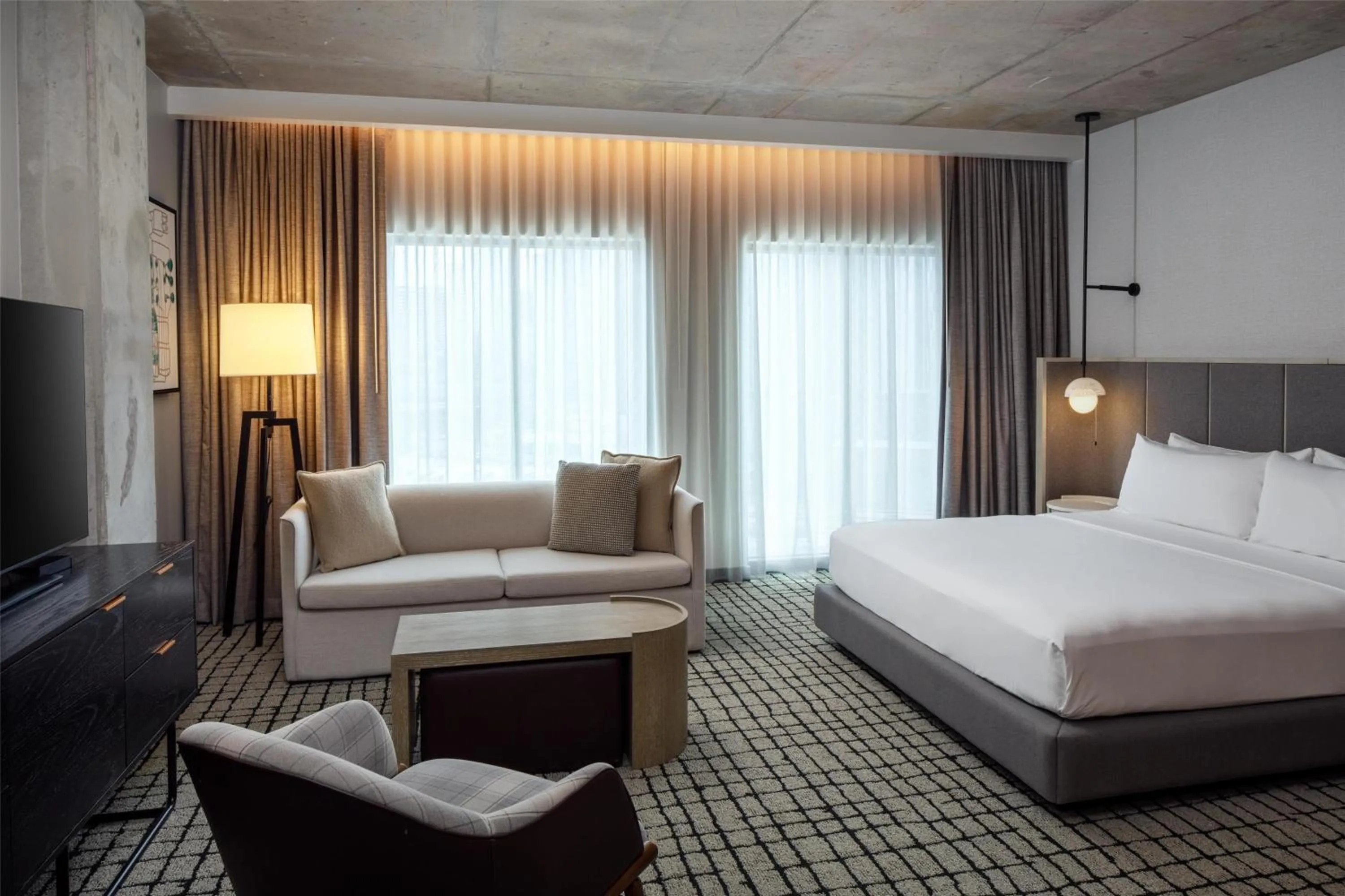 Bed in Homewood Suites By Hilton Nashville Downtown The Gulch