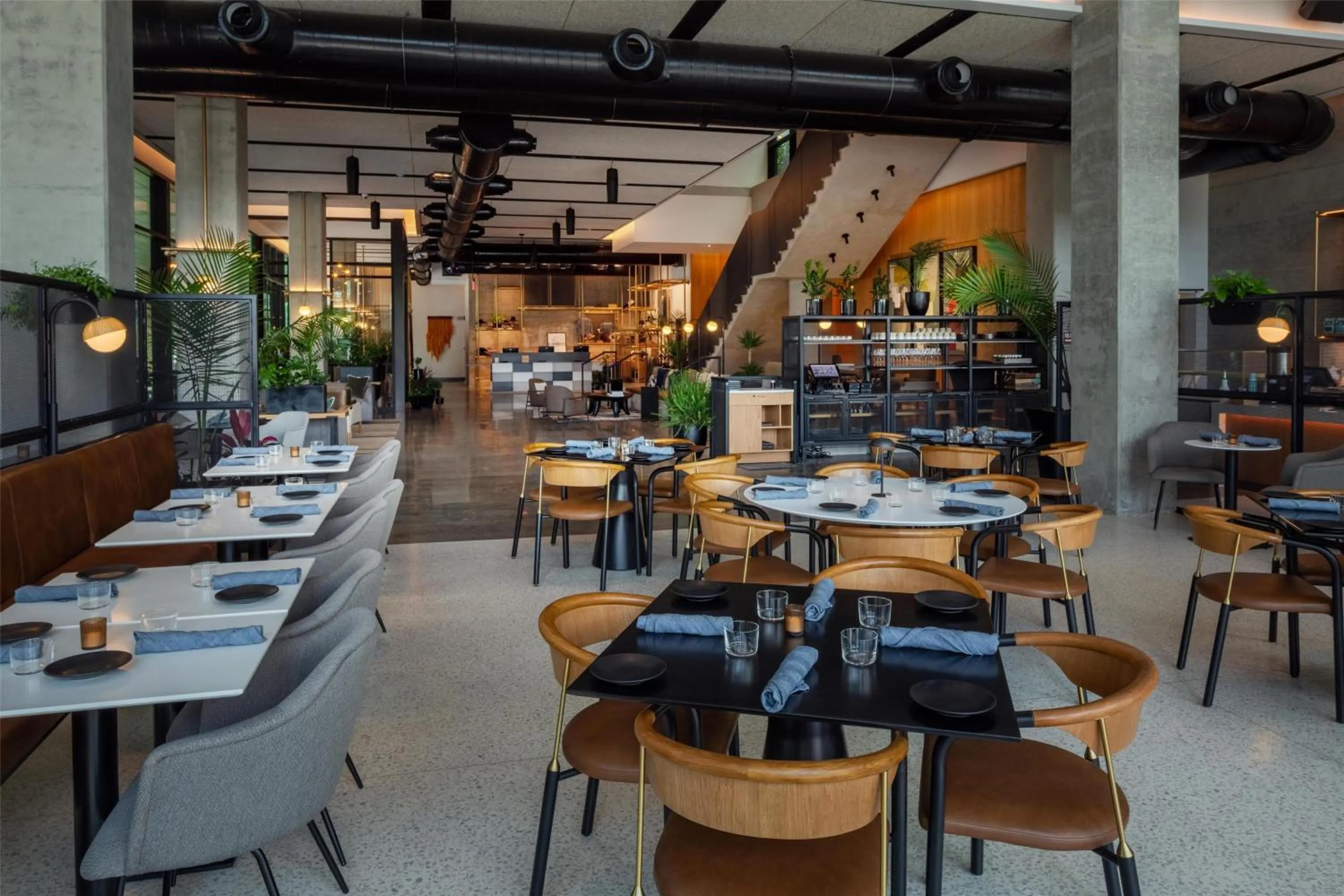 Lounge or bar in Canopy By Hilton Nashville Downtown The Gulch