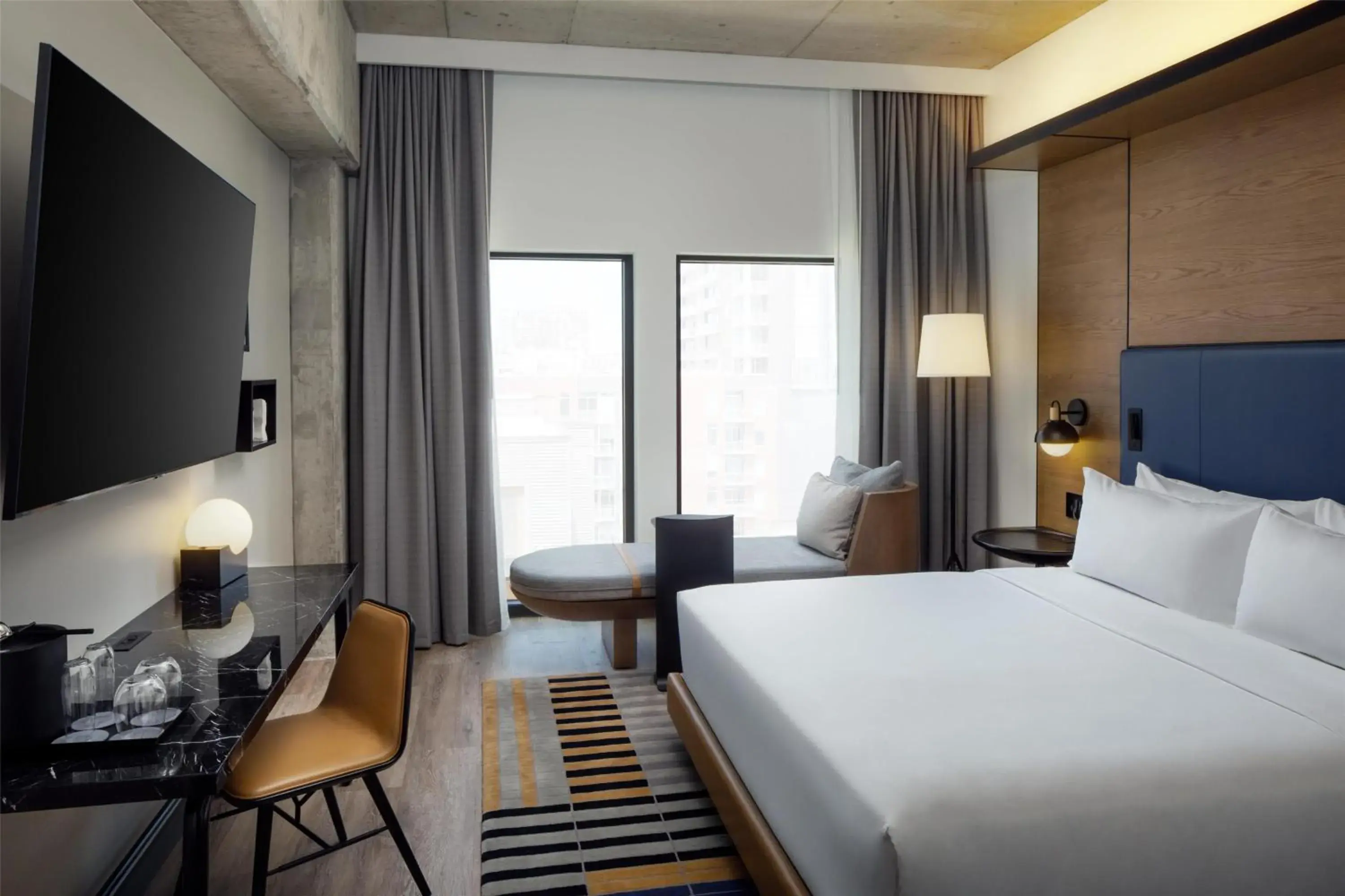 Bed in Canopy By Hilton Nashville Downtown The Gulch Bed in Canopy By Hilton Nashville Downtown The Gulch