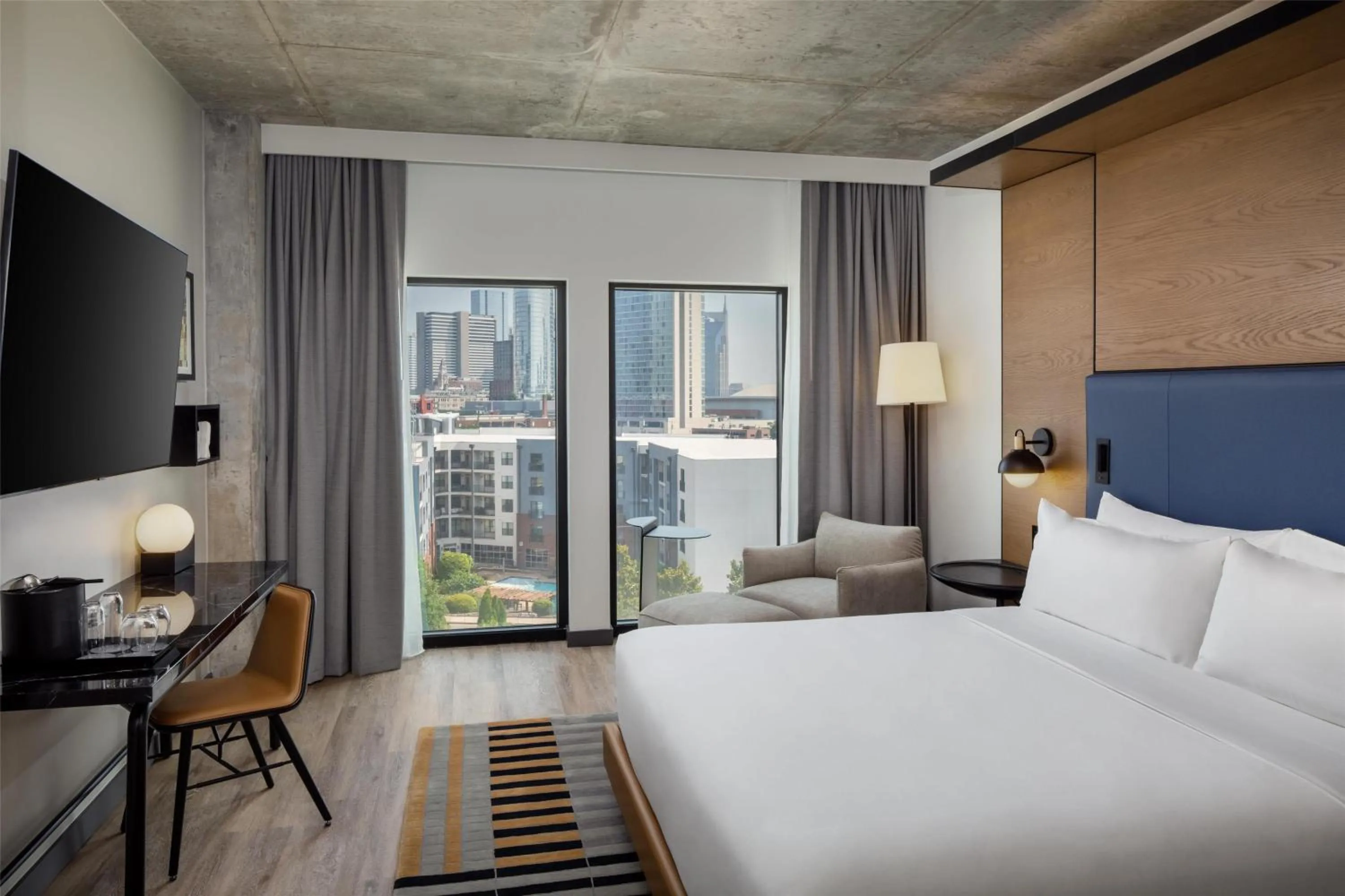 Bed in Canopy By Hilton Nashville Downtown The Gulch