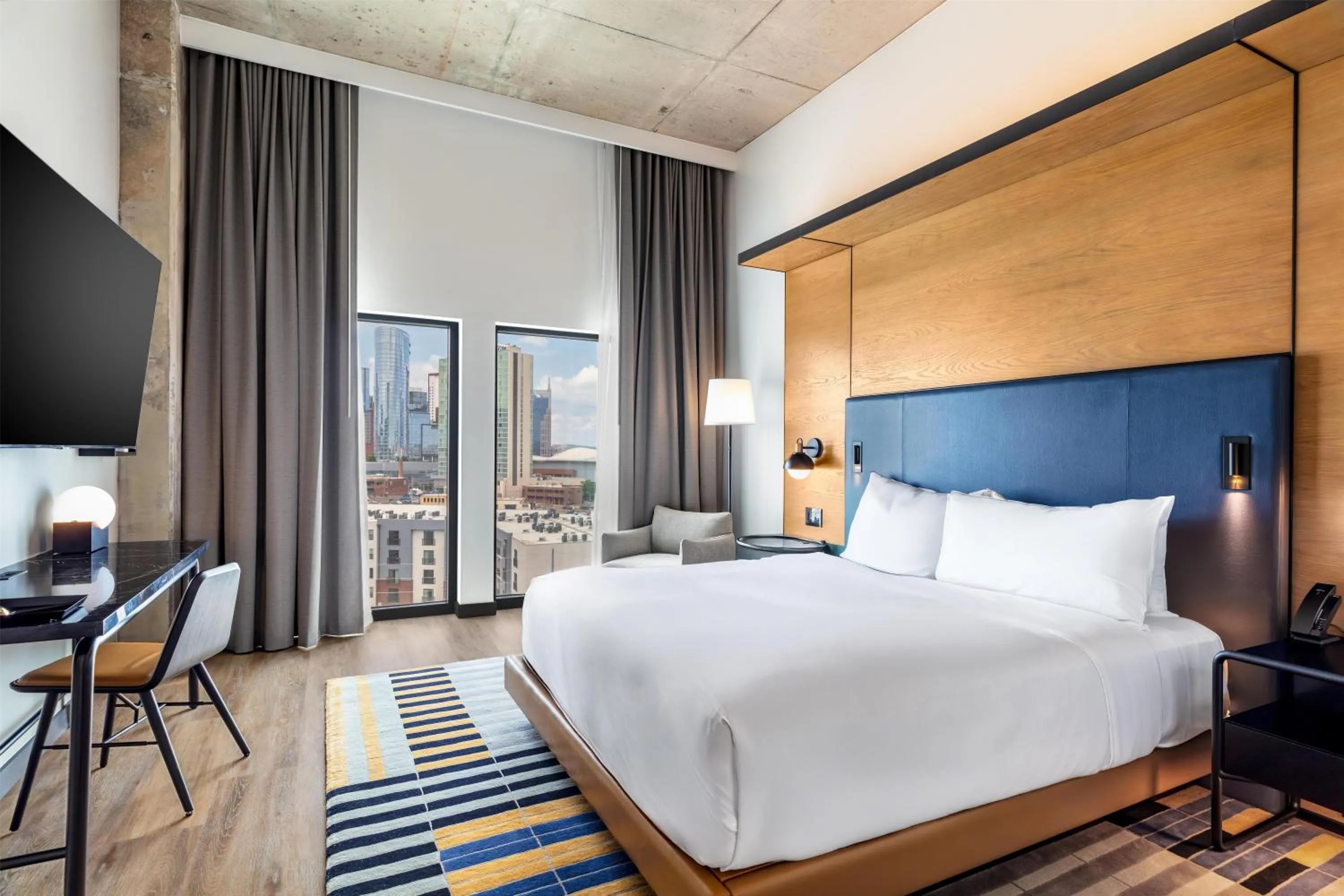 Bed in Canopy By Hilton Nashville Downtown The Gulch