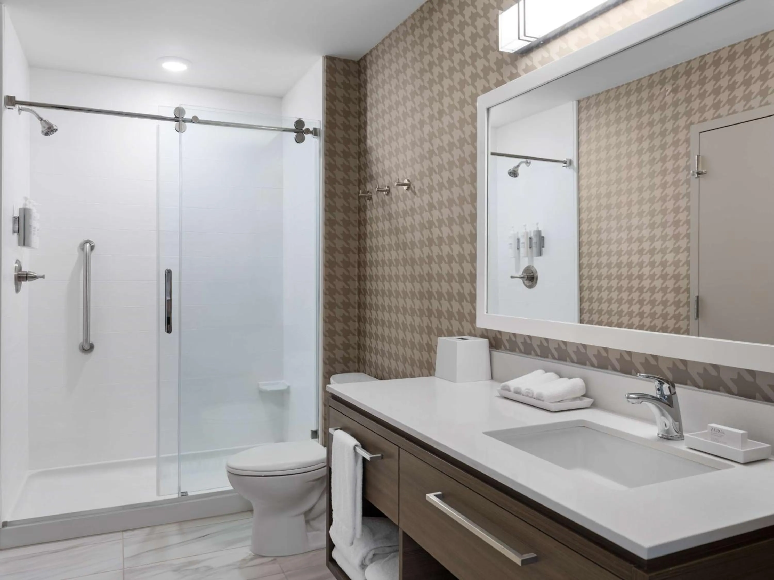 Bathroom in Home2 Suites By Hilton Brownsburg