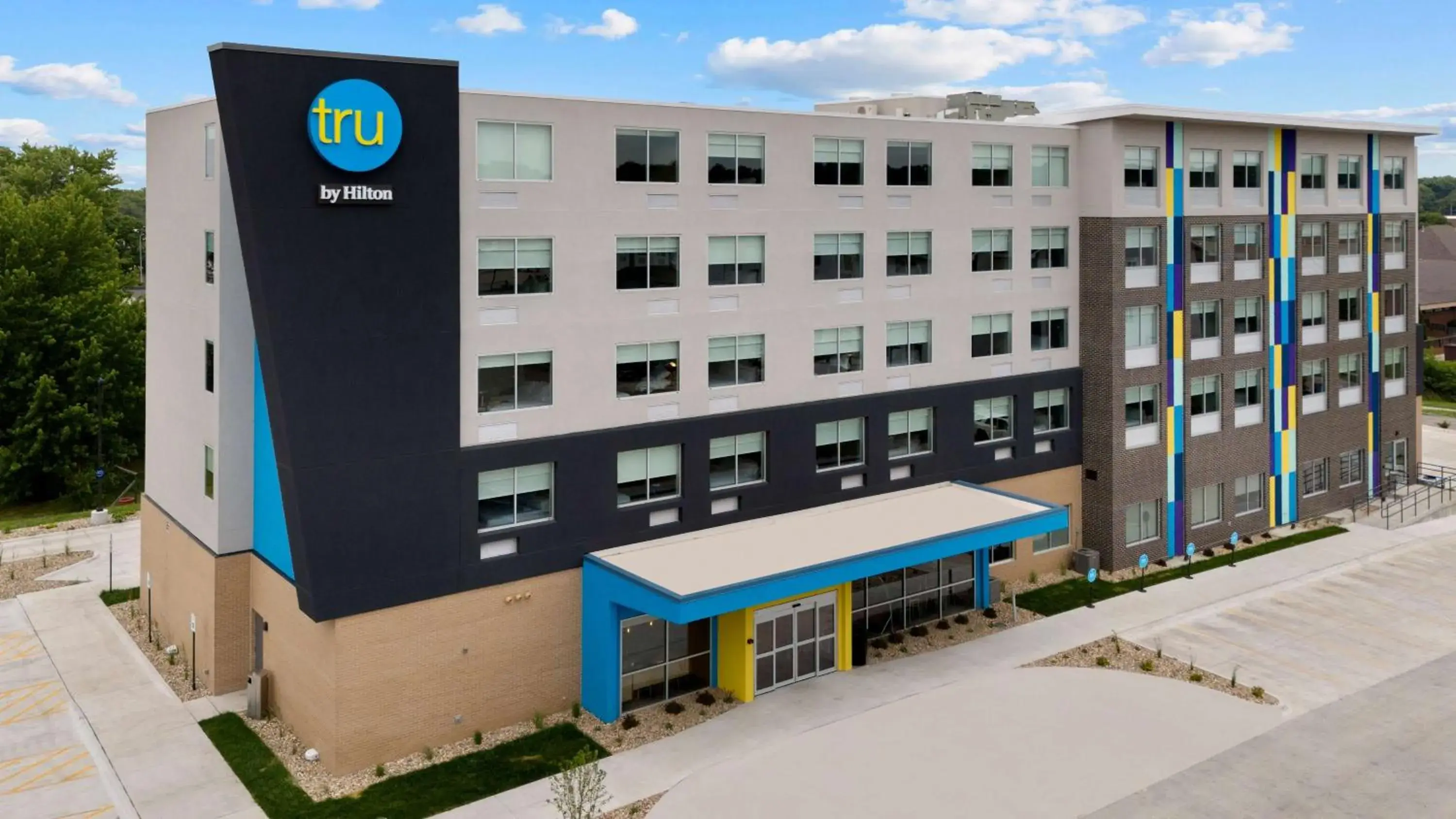 Property building in Tru By Hilton Lincoln East Property building in Tru By Hilton Lincoln East