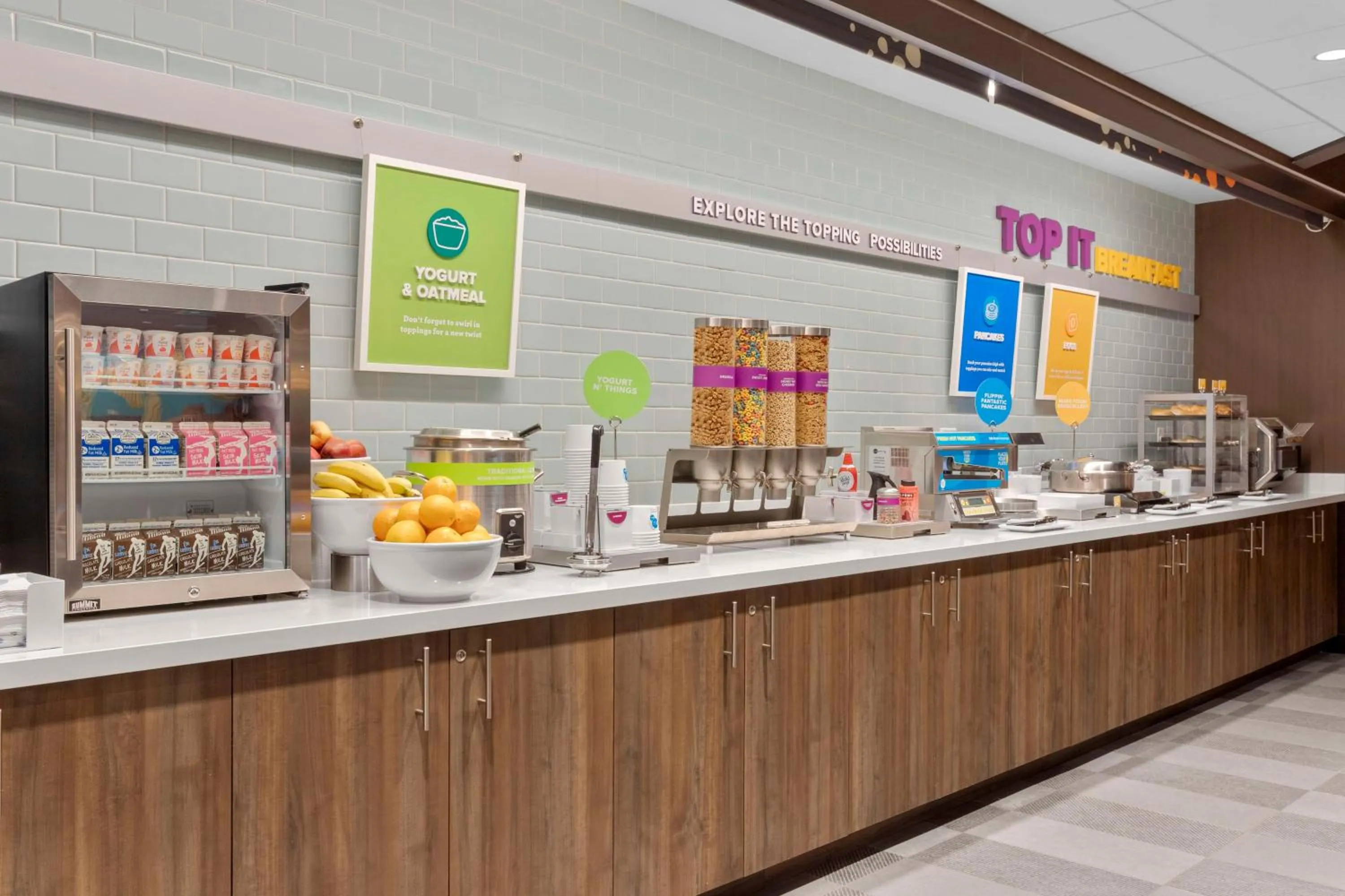 Breakfast in Tru By Hilton Lincoln East