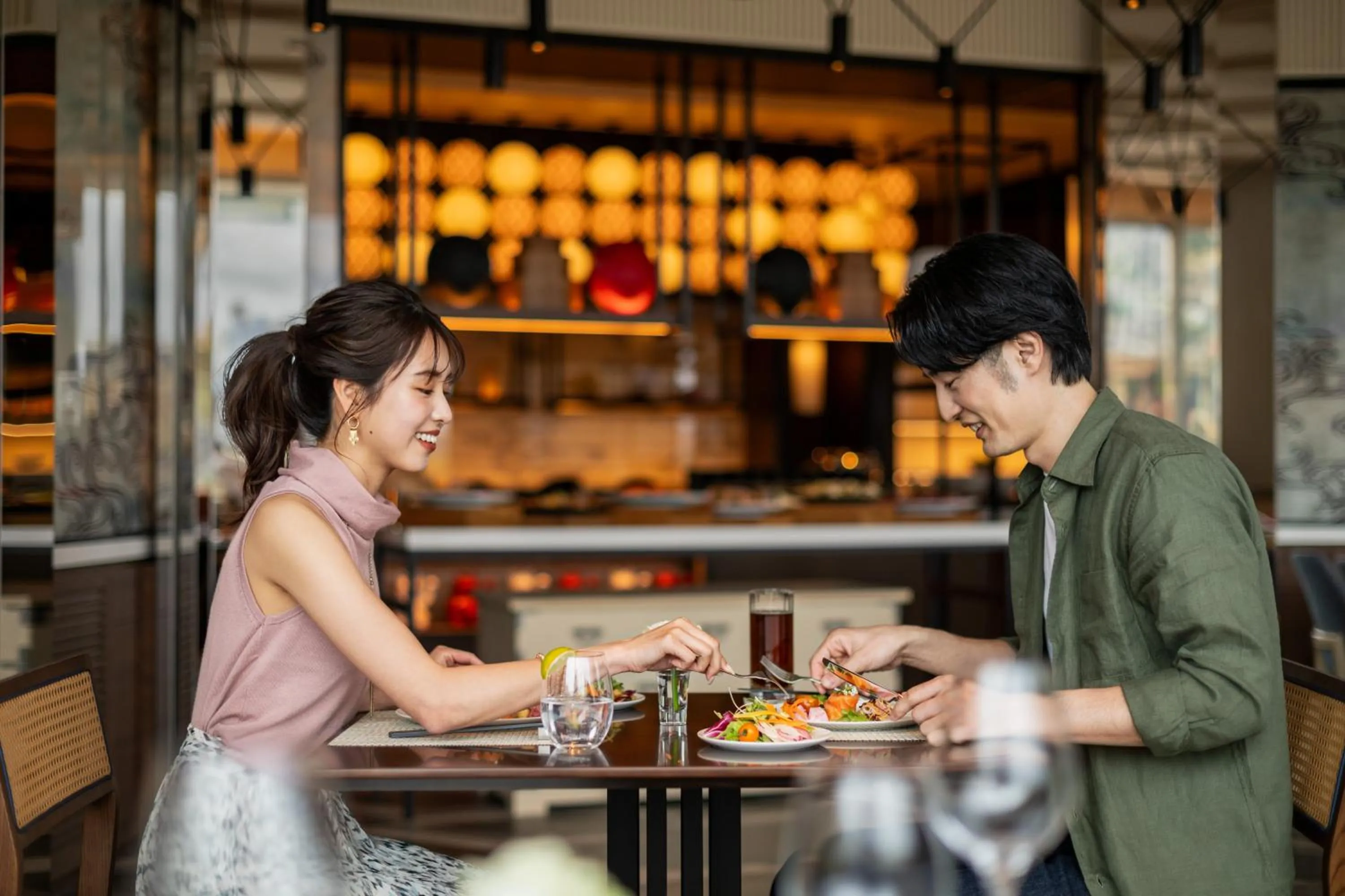 Restaurant/places to eat in DoubleTree by Hilton Osaka Castle