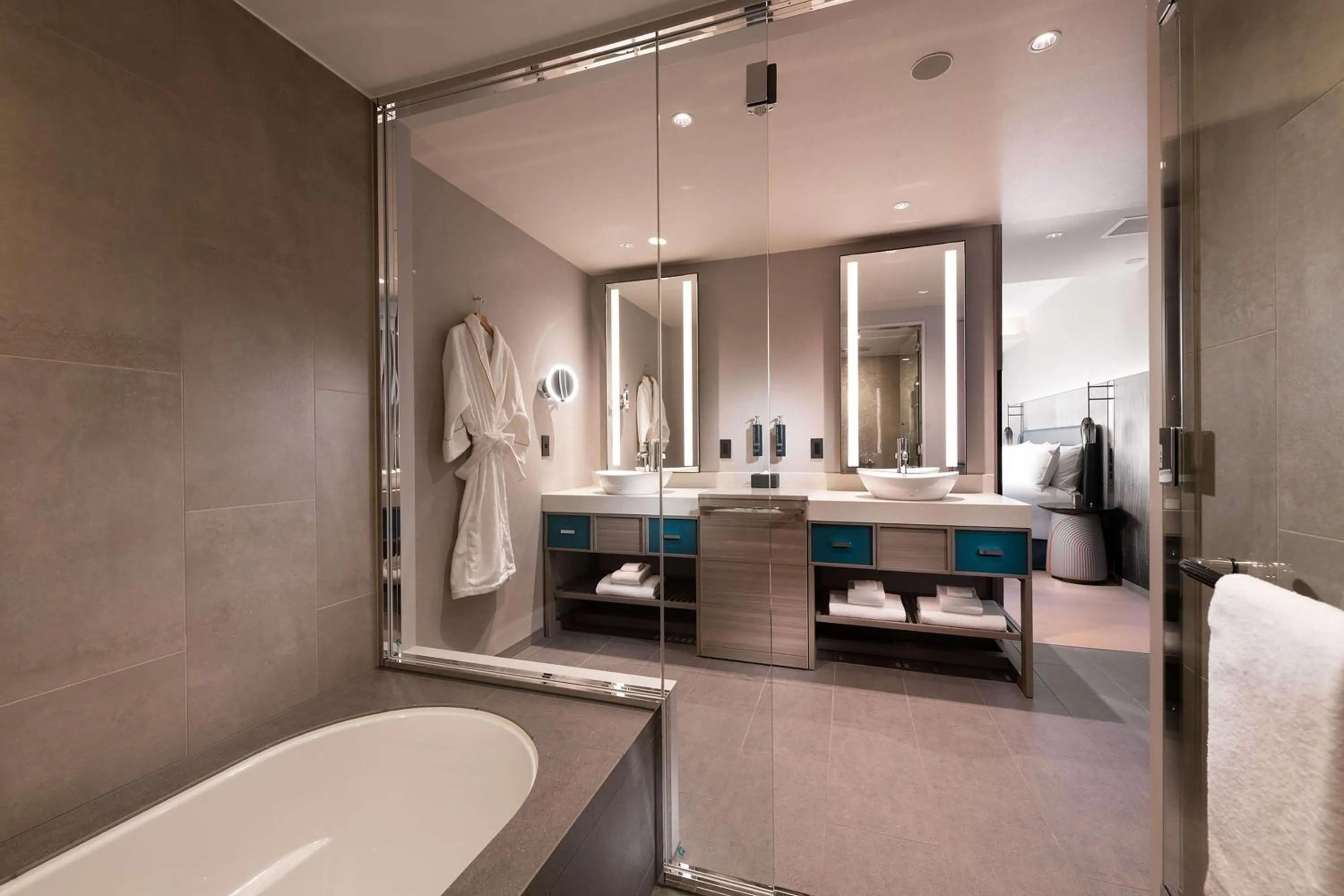 Bathroom in DoubleTree by Hilton Osaka Castle