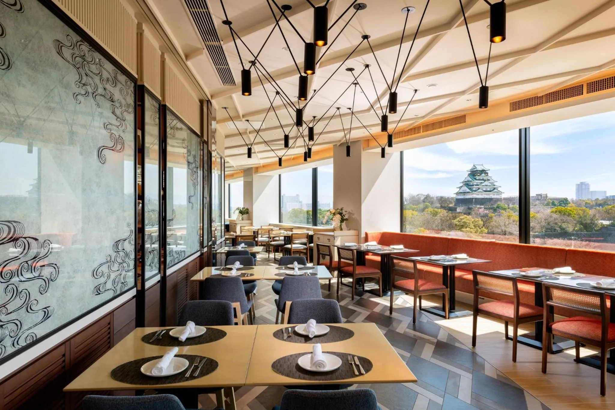 Restaurant/places to eat in DoubleTree by Hilton Osaka Castle