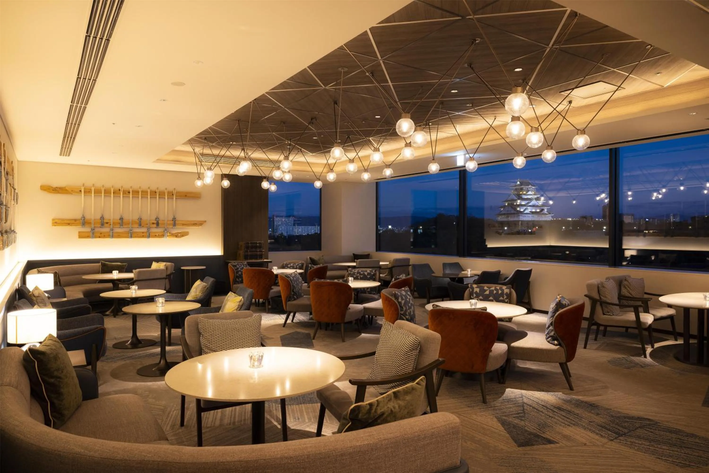 Lounge or bar in DoubleTree by Hilton Osaka Castle