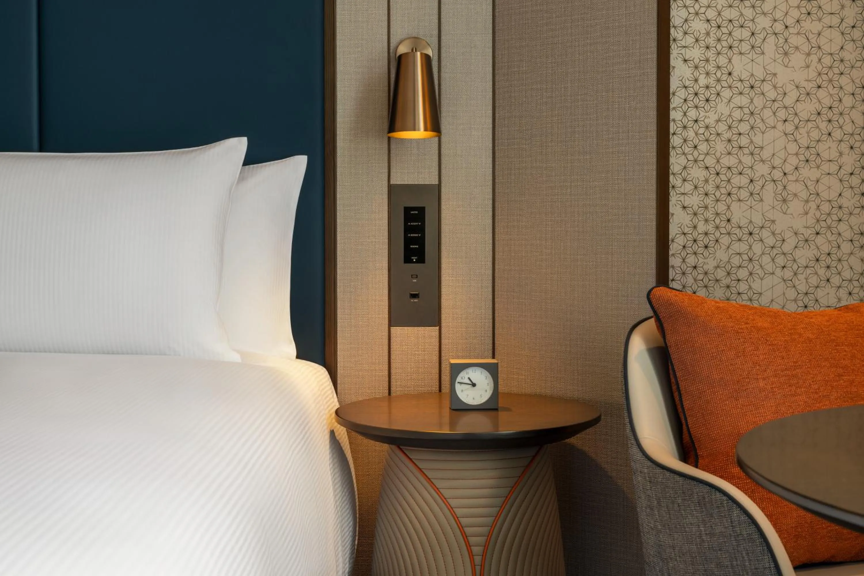 Photo of the whole room, Bed in DoubleTree by Hilton Osaka Castle