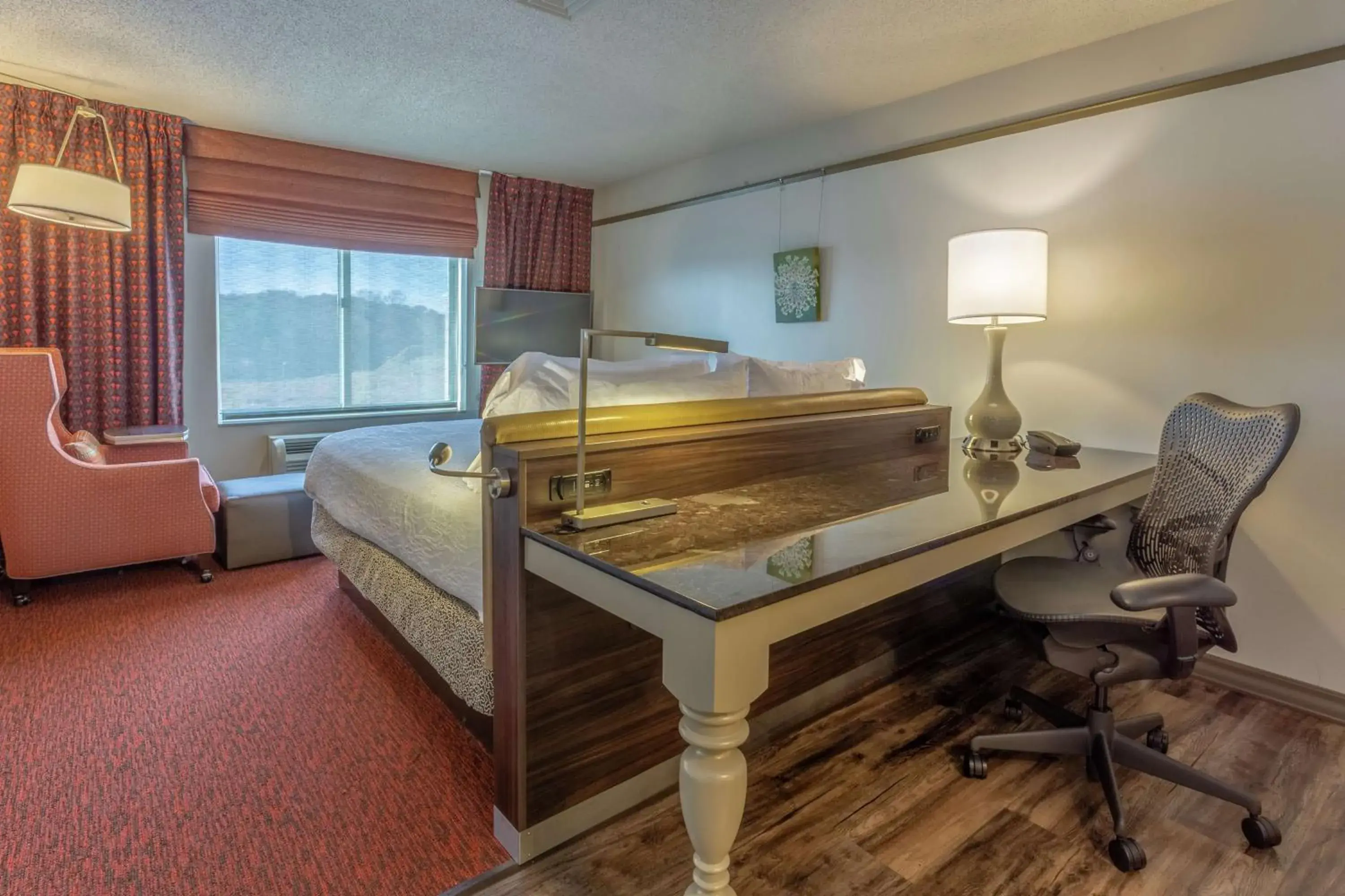 Bedroom, Bed in Hilton Garden Inn Owings Mills Bedroom, Bed in Hilton Garden Inn Owings Mills