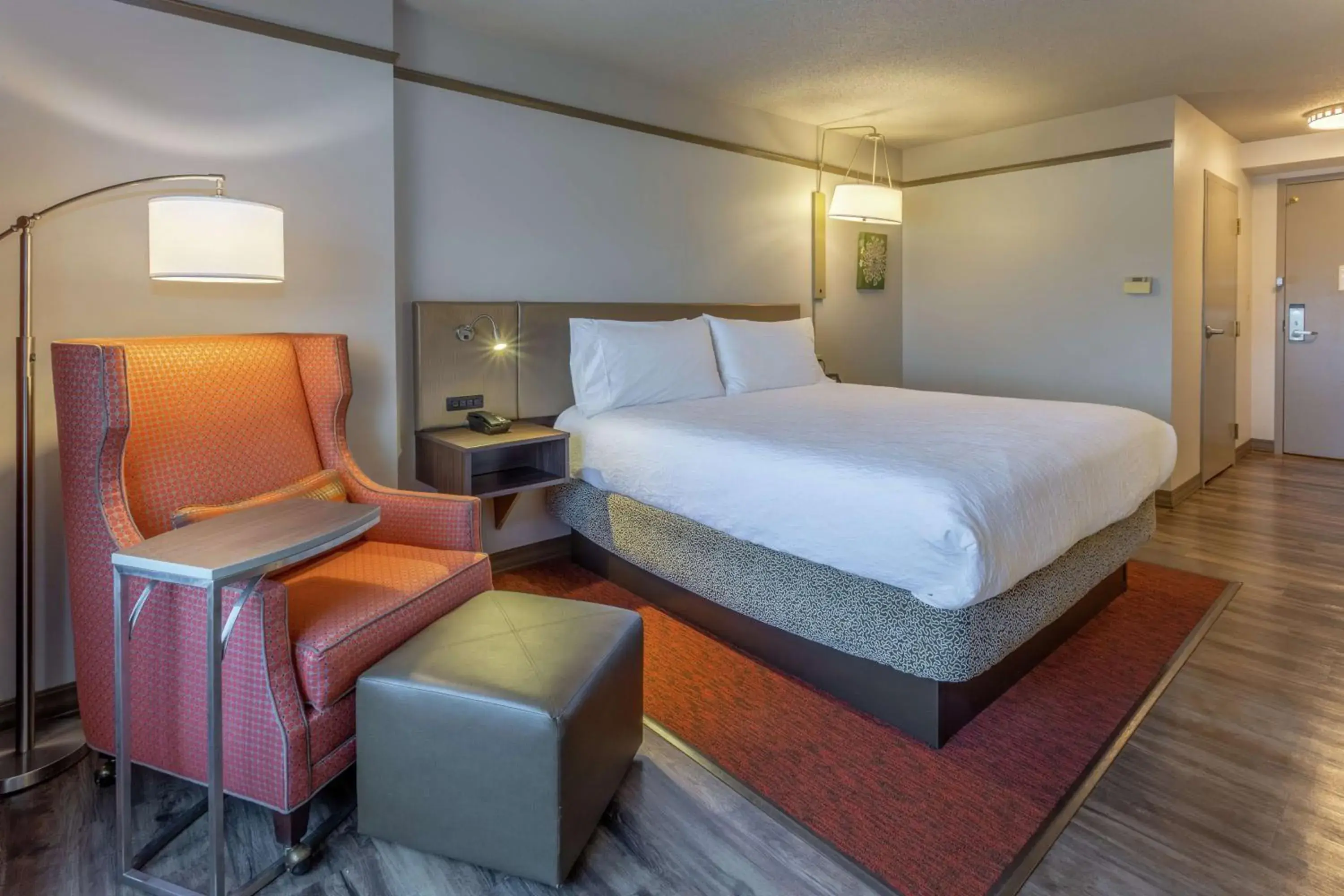 Living room, Bed in Hilton Garden Inn Owings Mills Living room, Bed in Hilton Garden Inn Owings Mills