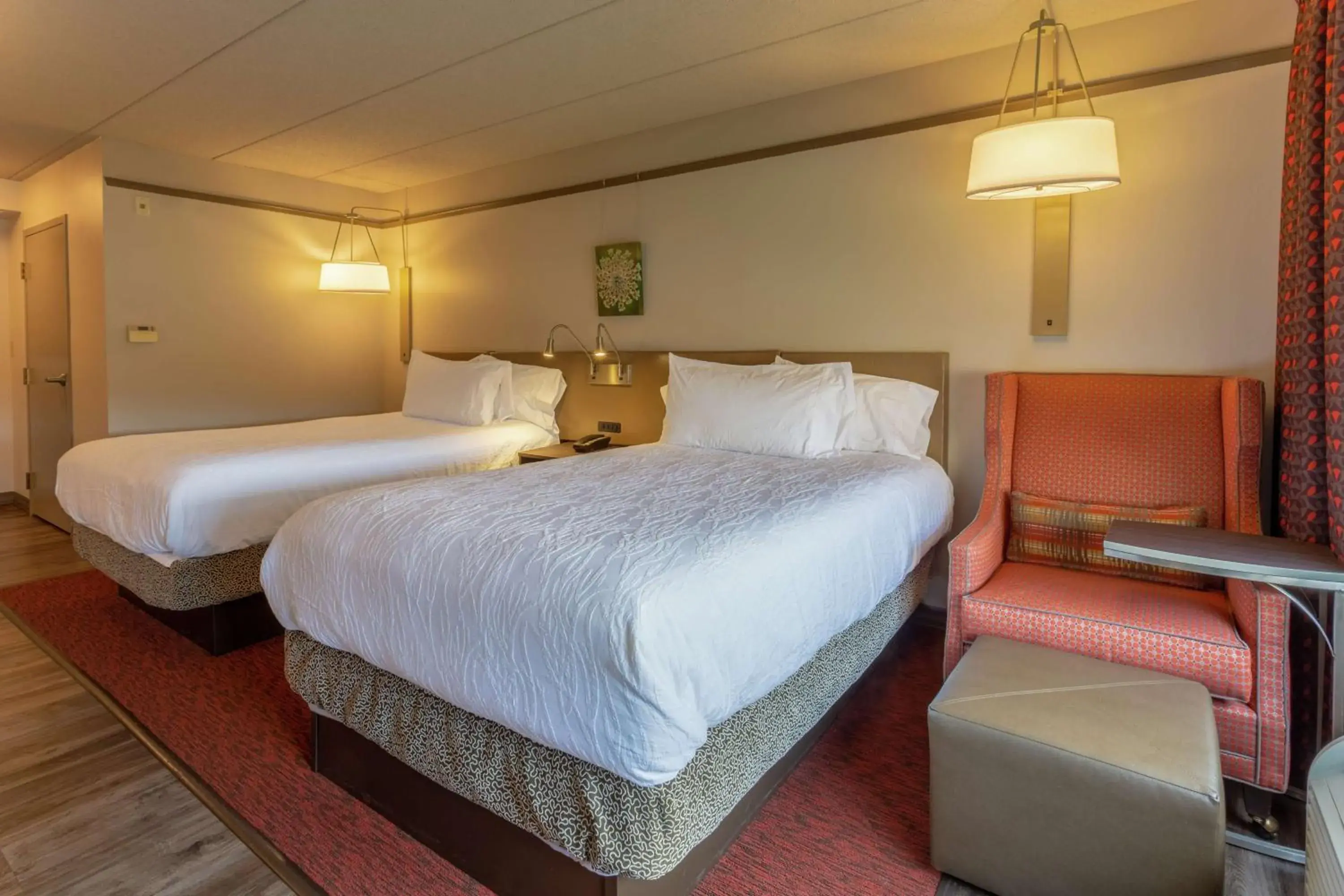 Living room, Bed in Hilton Garden Inn Owings Mills Living room, Bed in Hilton Garden Inn Owings Mills