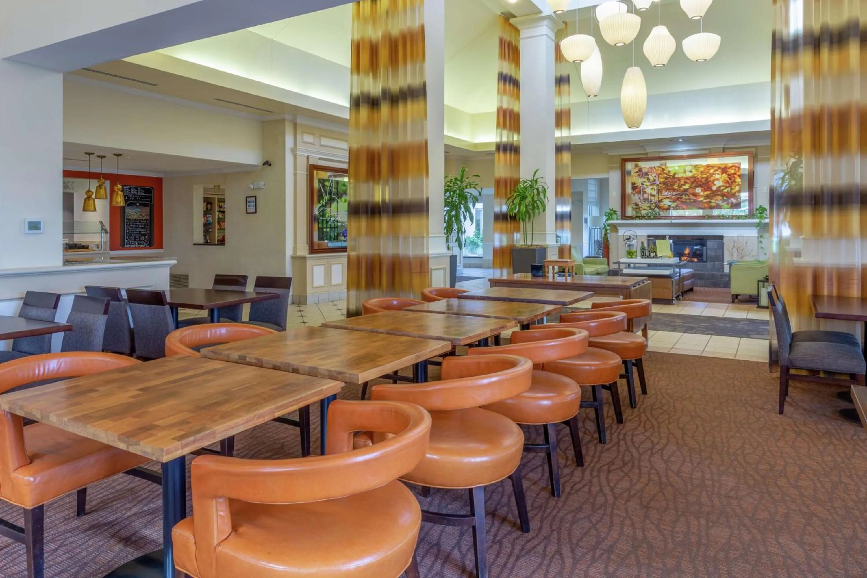 Restaurant/places to eat in Hilton Garden Inn Owings Mills
