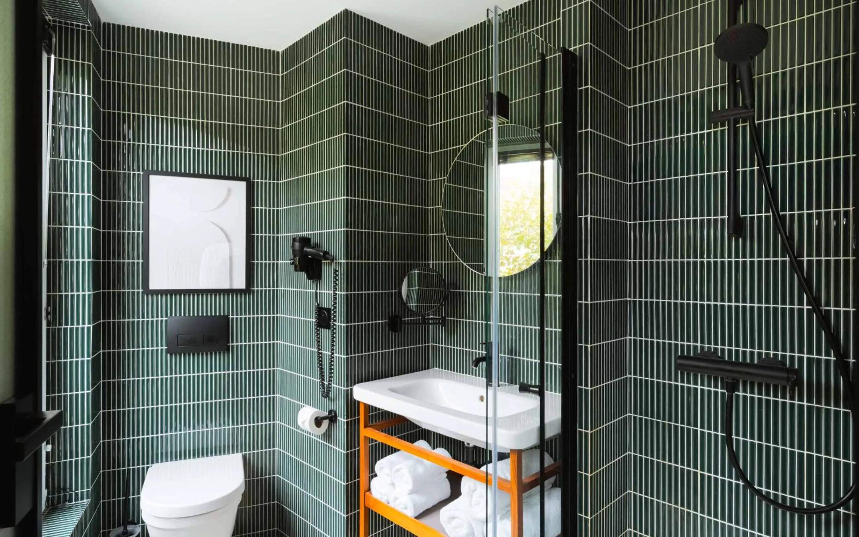 Shower in Limehome Paris Montmartre