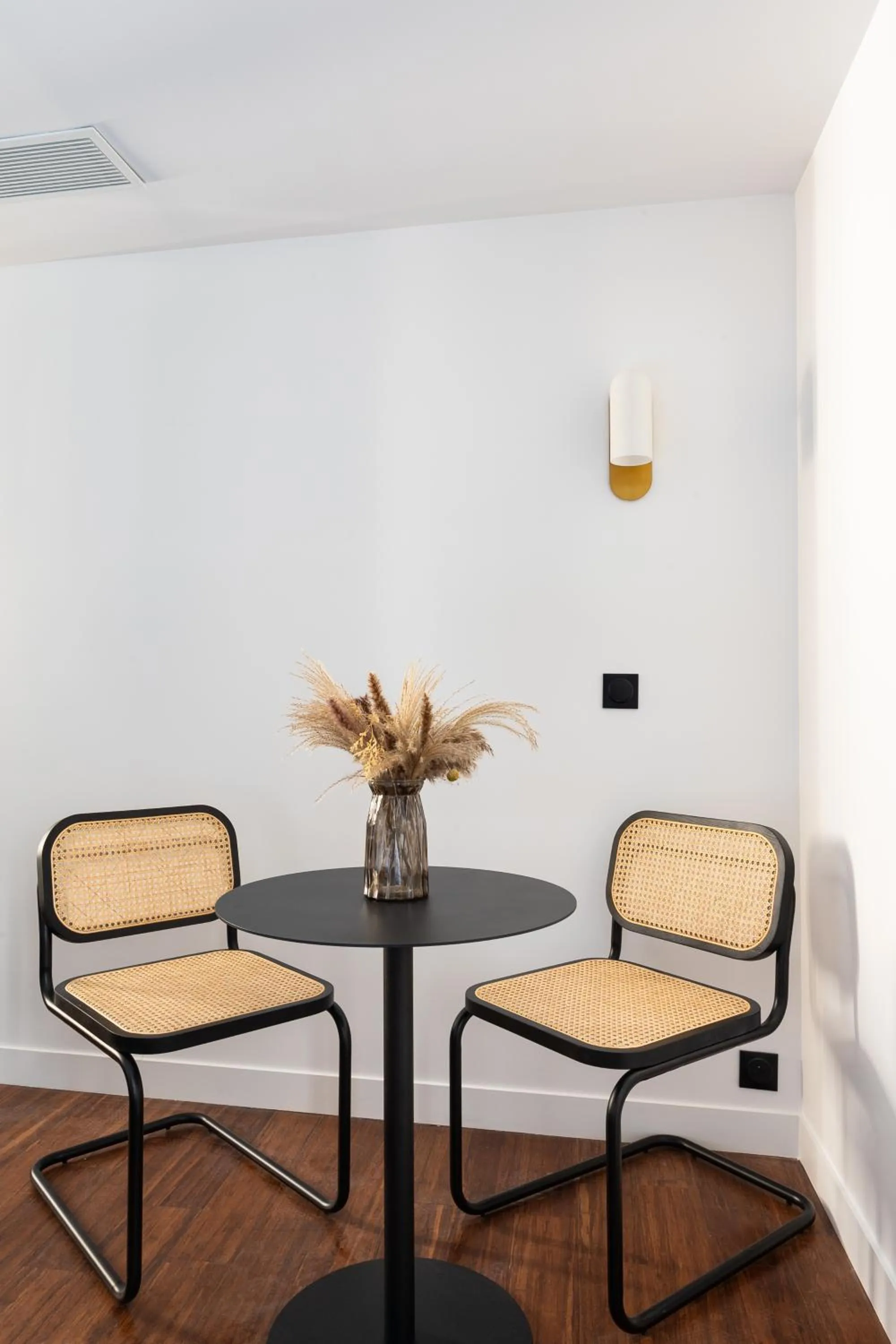 Living room in Makom Montmartre