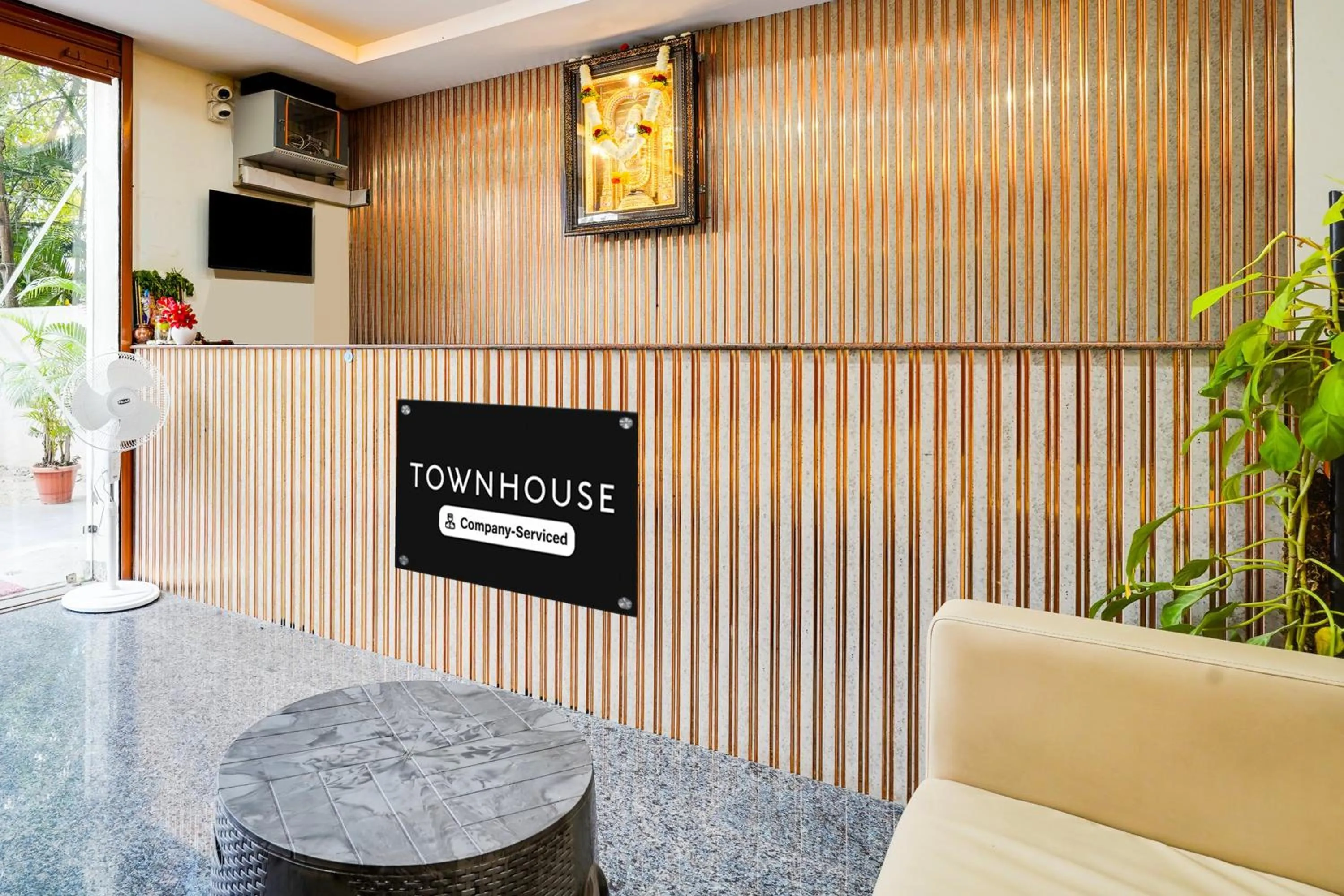 Lobby or reception in Super Townhouse Bidadi Formerly Royal Garuda