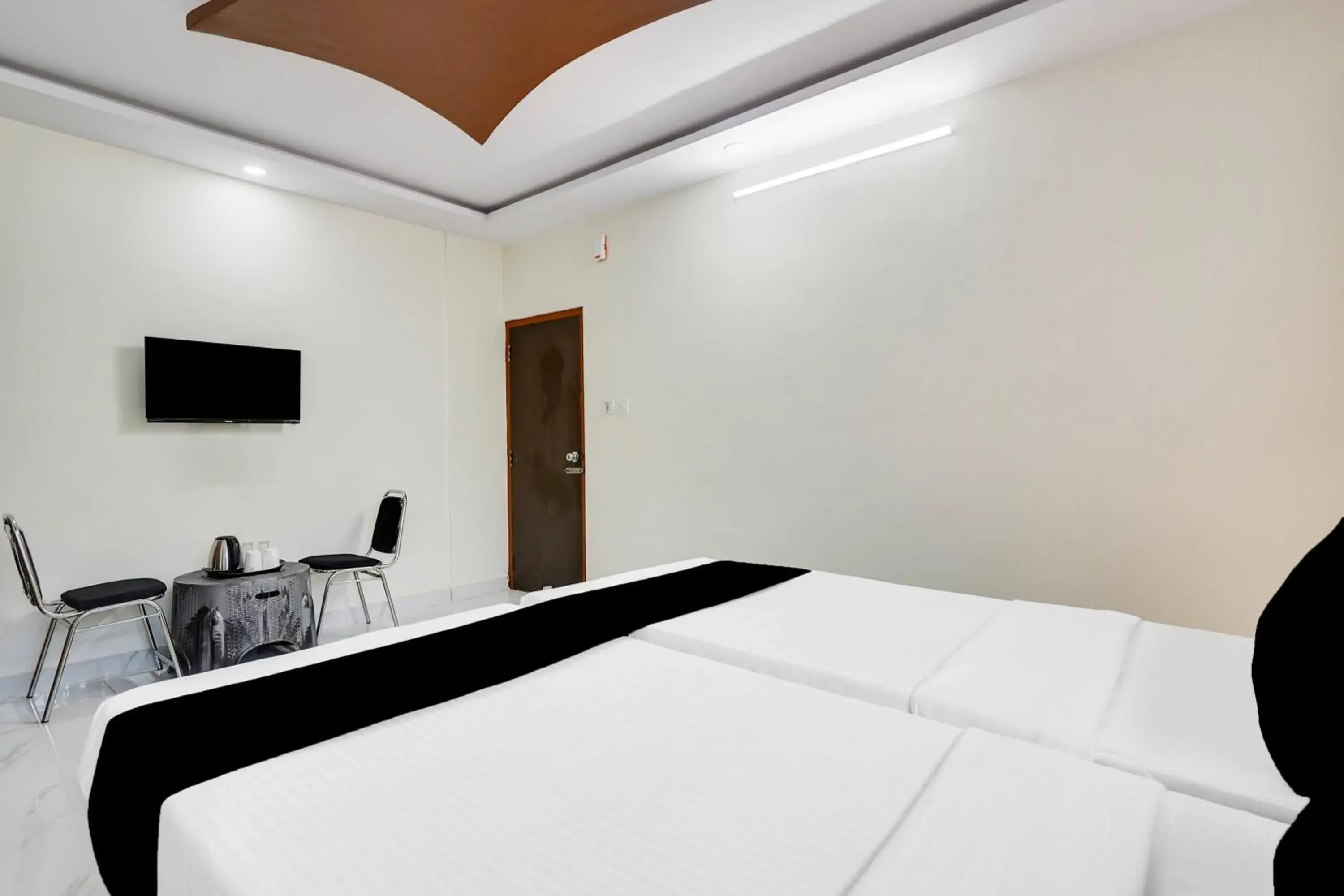 Bedroom in Super Townhouse Bidadi Formerly Royal Garuda Bedroom in Super Townhouse Bidadi Formerly Royal Garuda