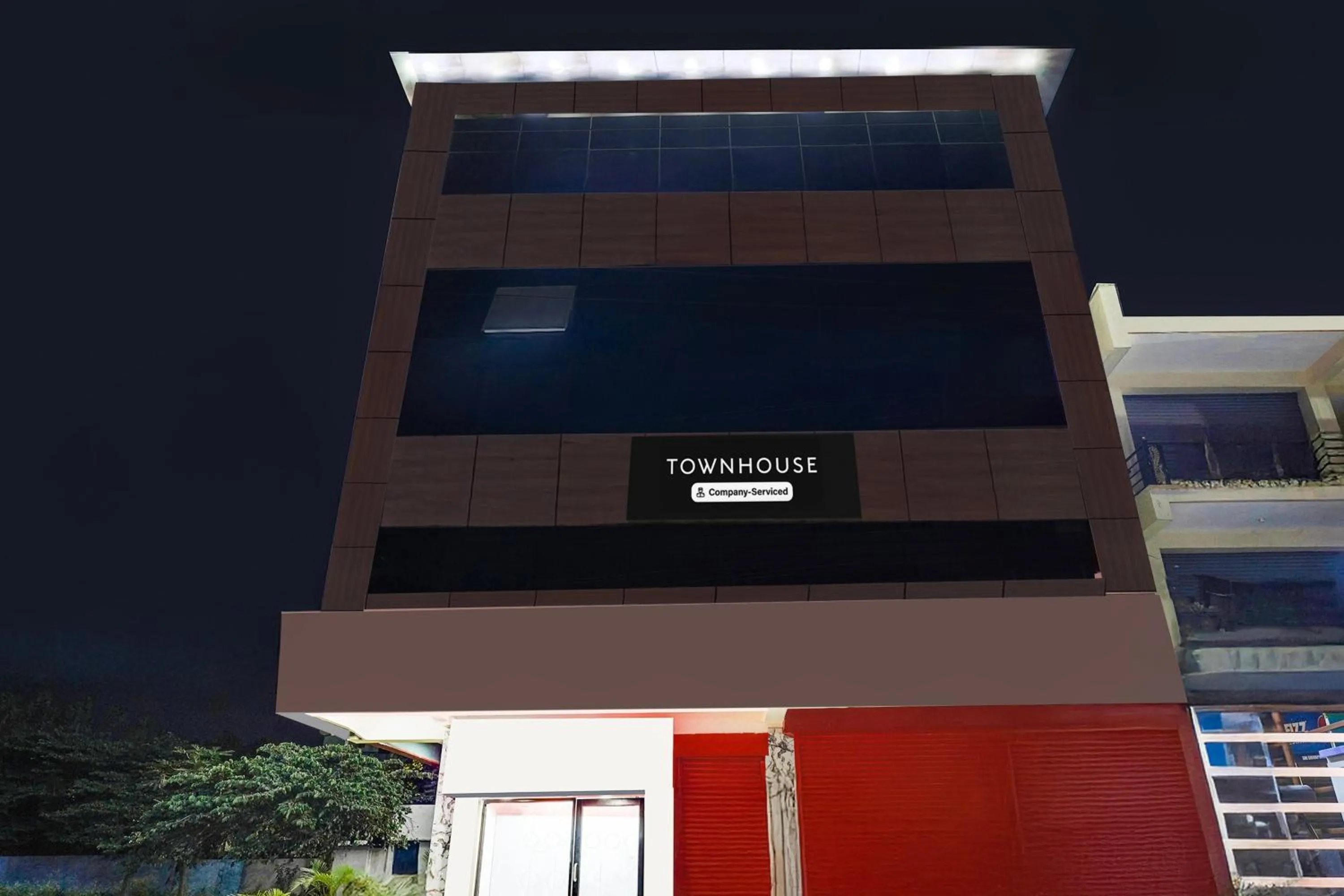 Facade/entrance in Super Townhouse Bidadi Formerly Royal Garuda