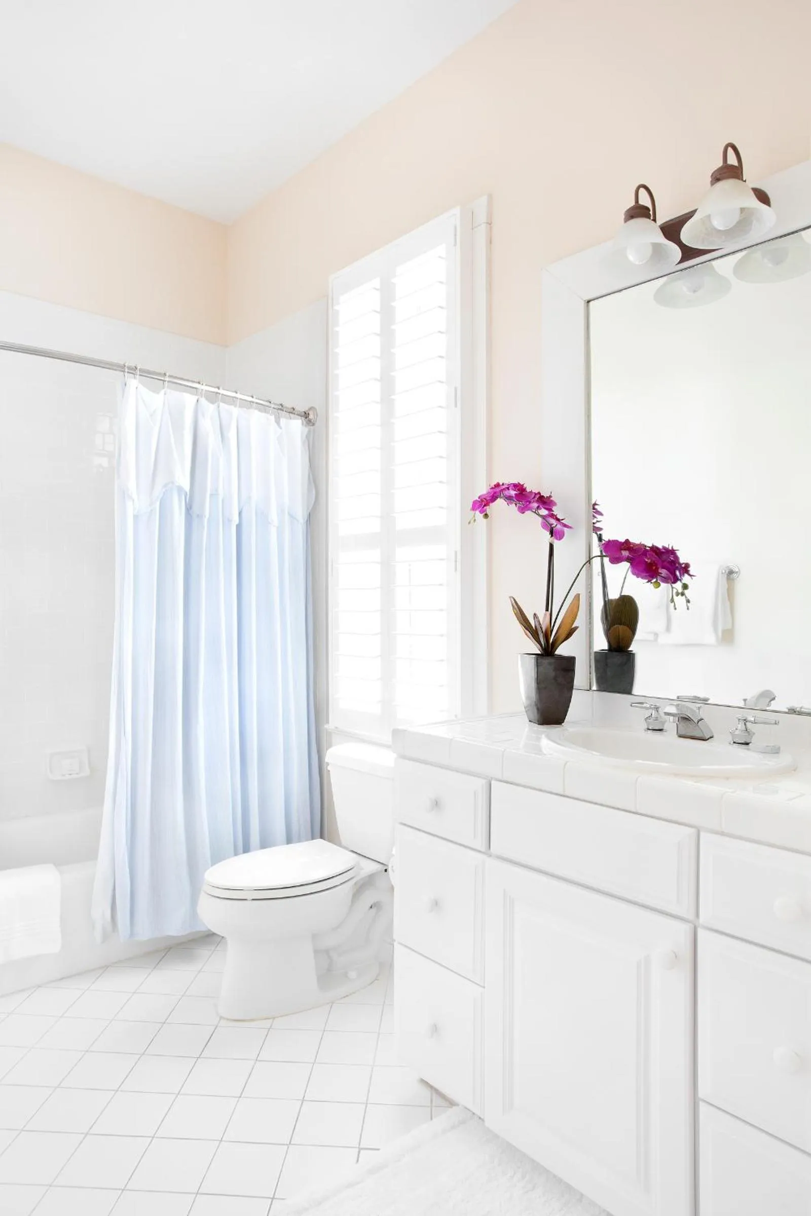 Bathroom in The Cottages on Charleston Harbor