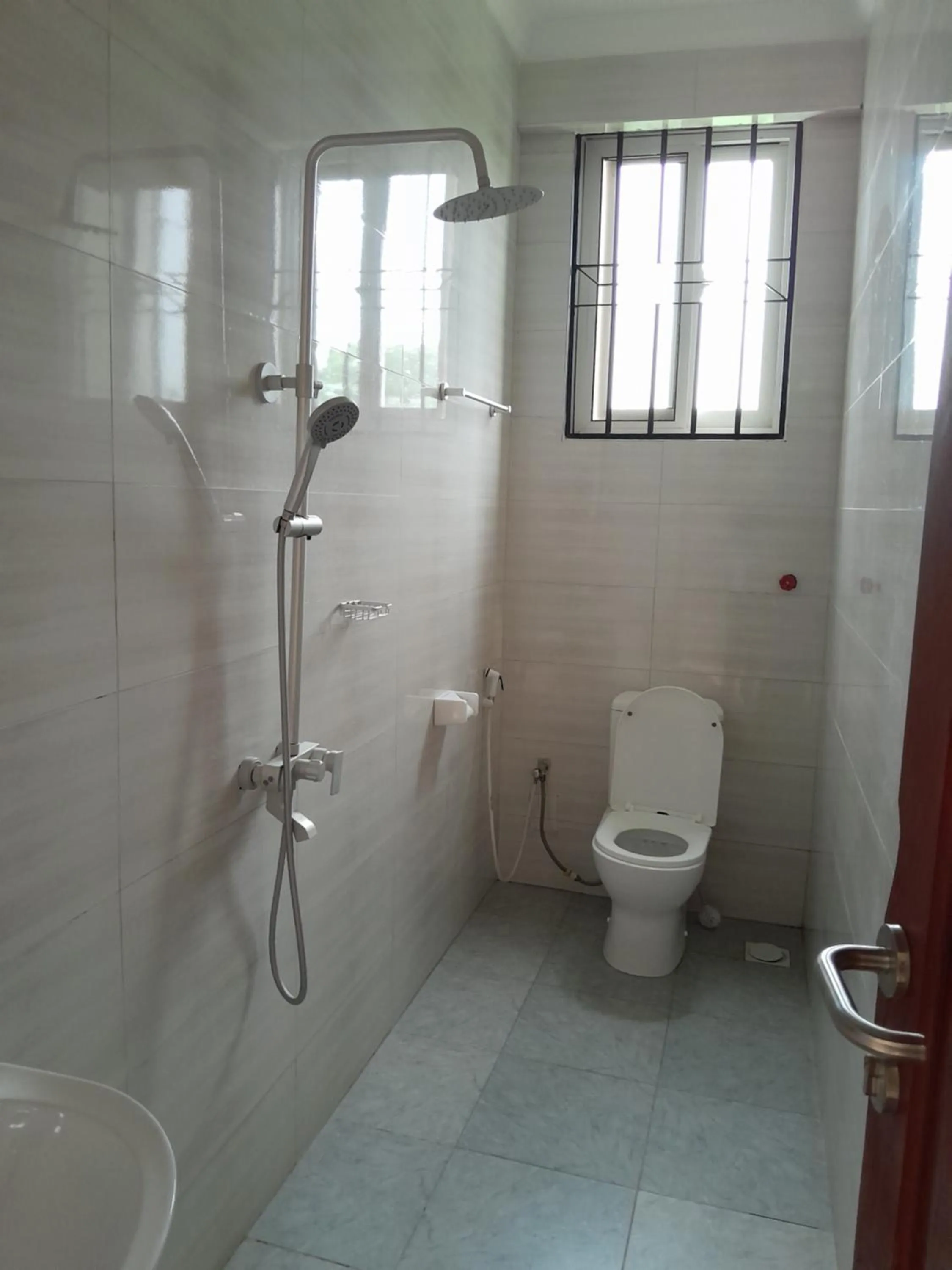 Shower in WILIVINA HOTEL