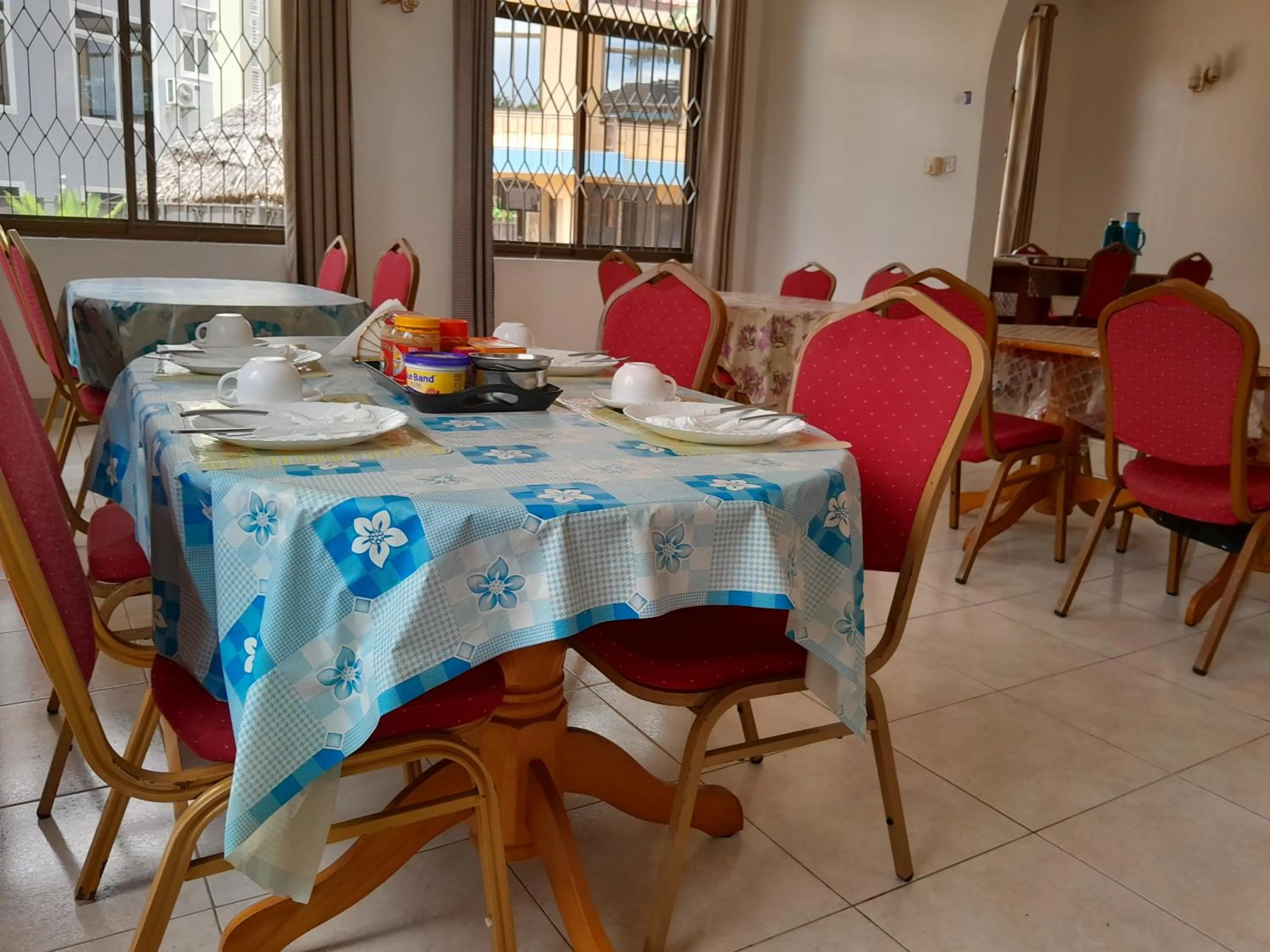 Restaurant/places to eat in WILIVINA HOTEL