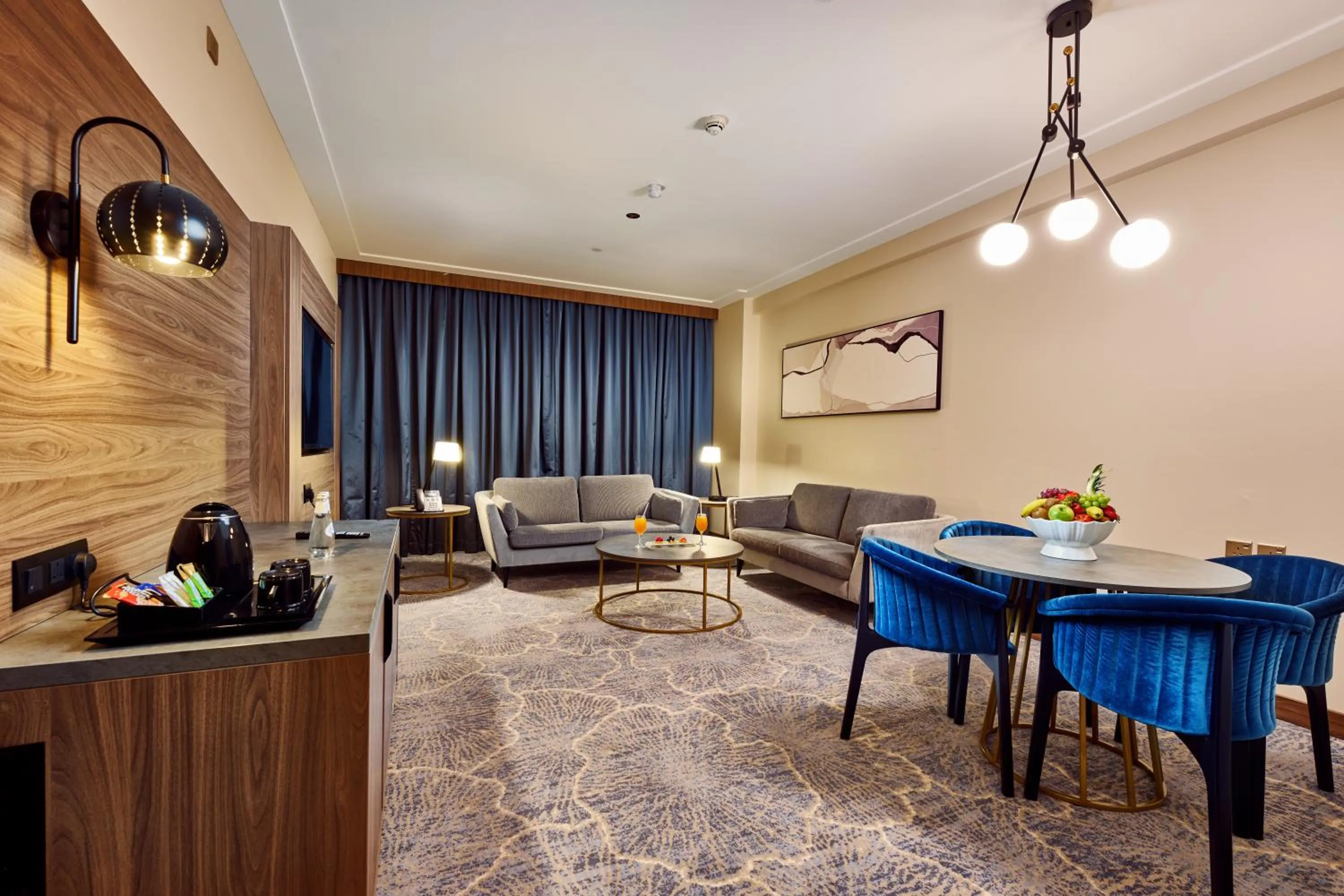 Dining area in Paradise Nice Hotel Jeddah